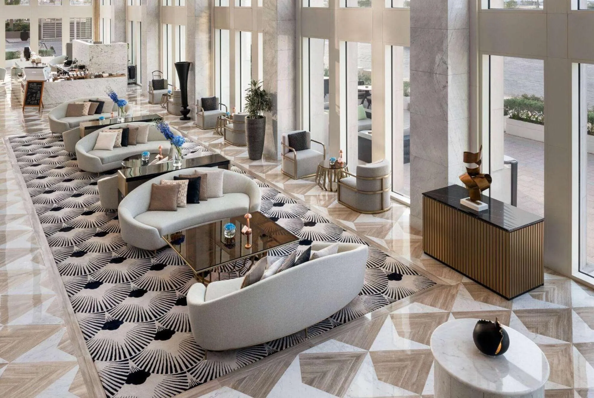 Lobby or reception in Wyndham Grand Doha West Bay Beach