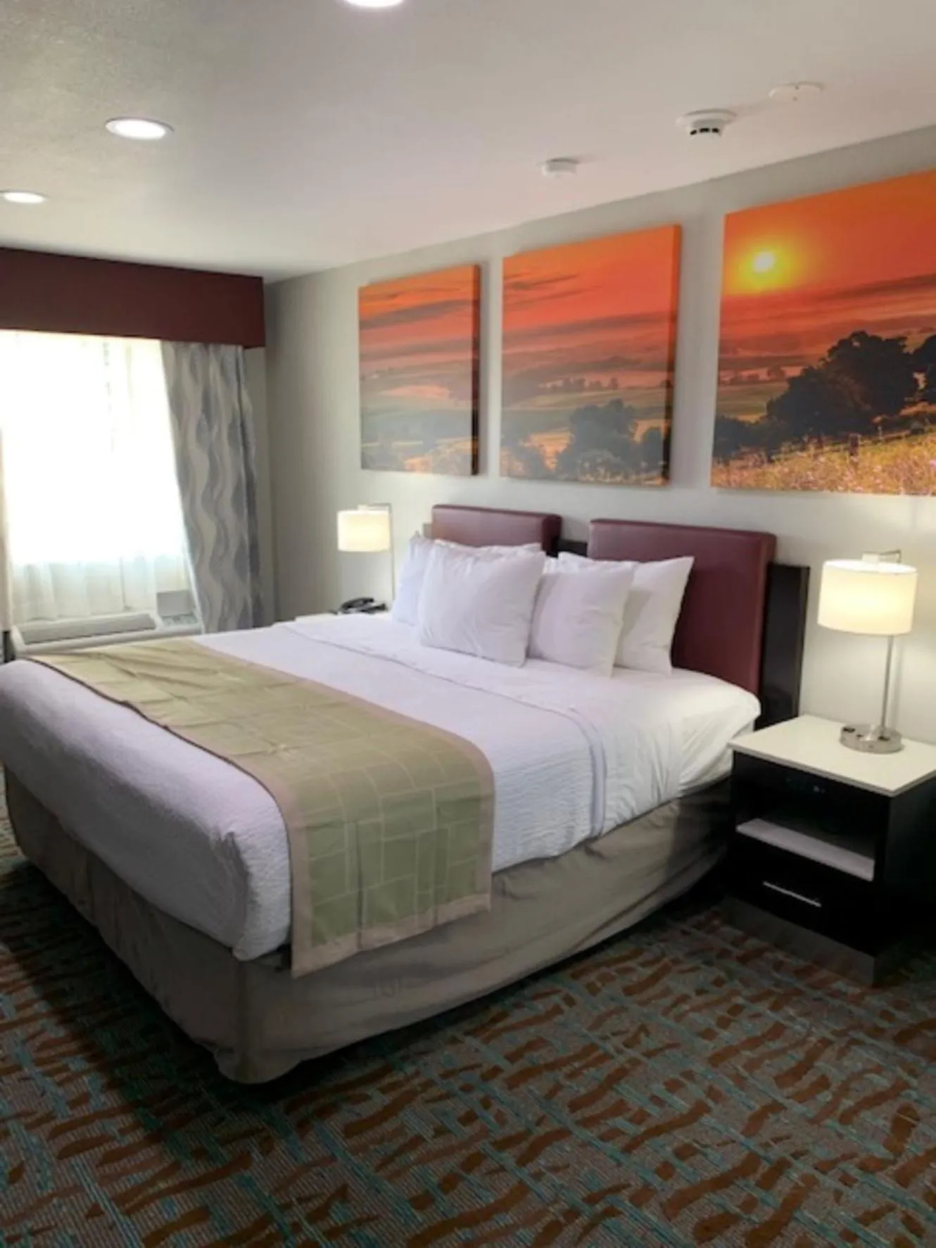 Bed in Days Inn by Wyndham Bellville Mansfield