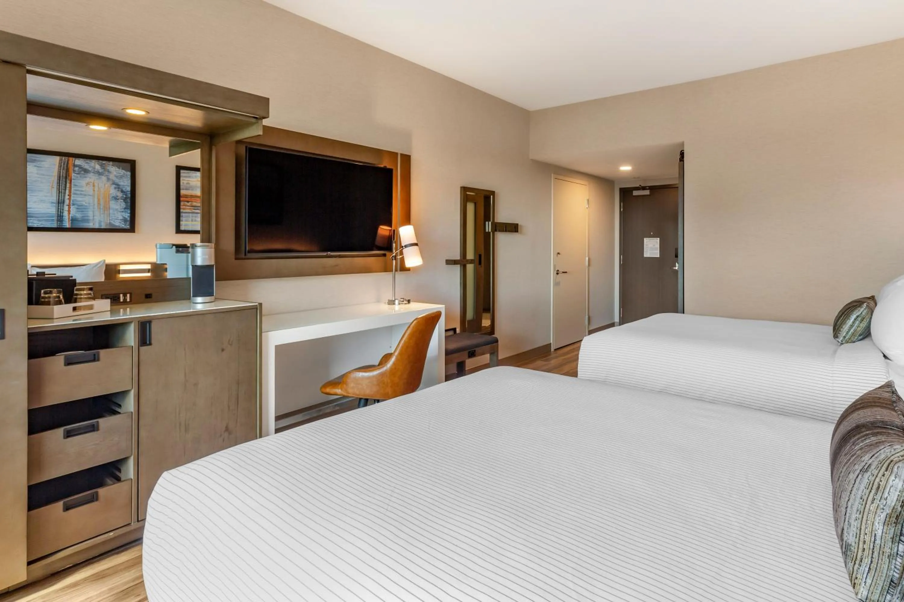 Bed in Cambria Hotel New Haven University Area