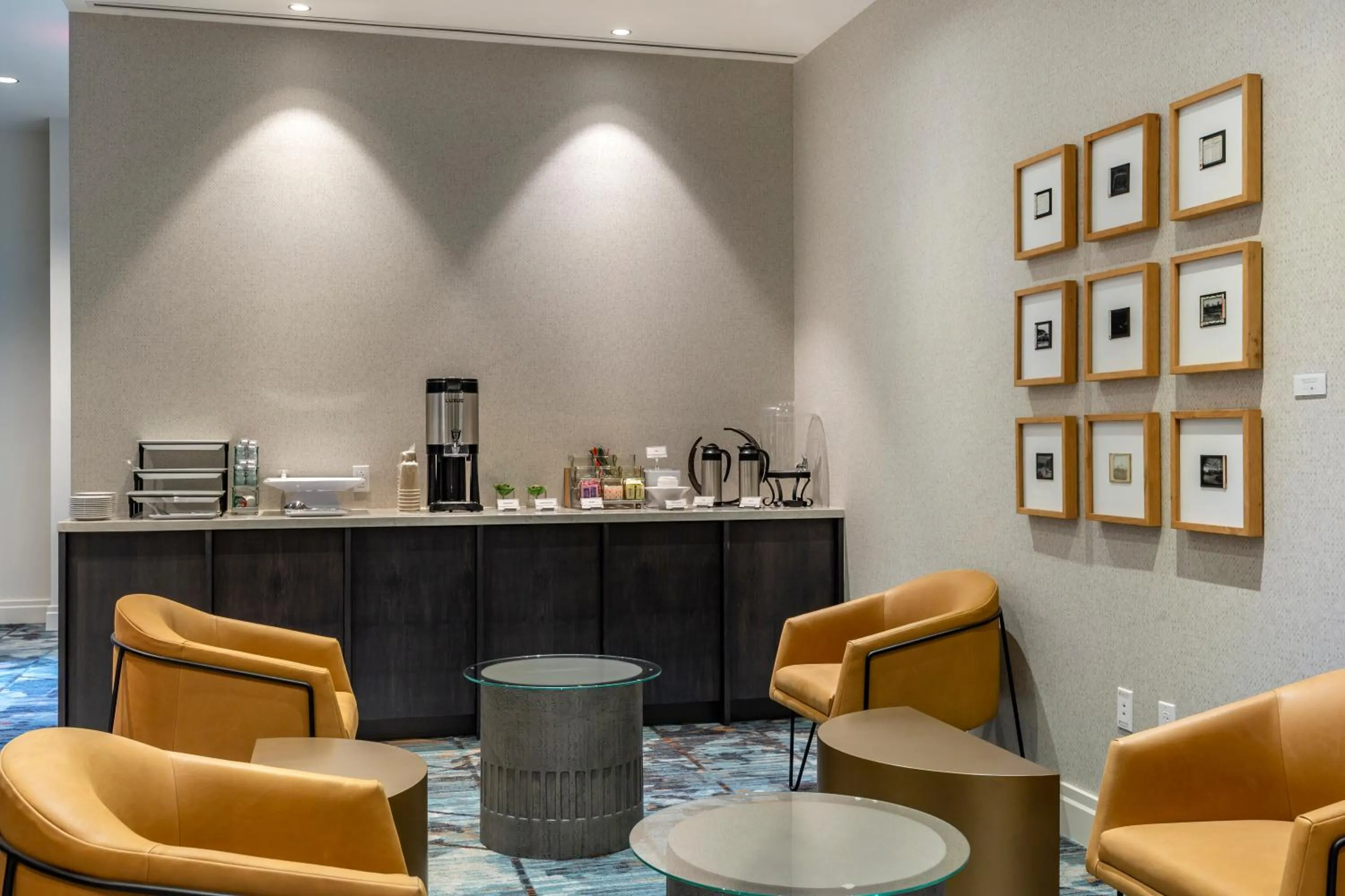 Seating area in Cambria Hotel New Haven University Area