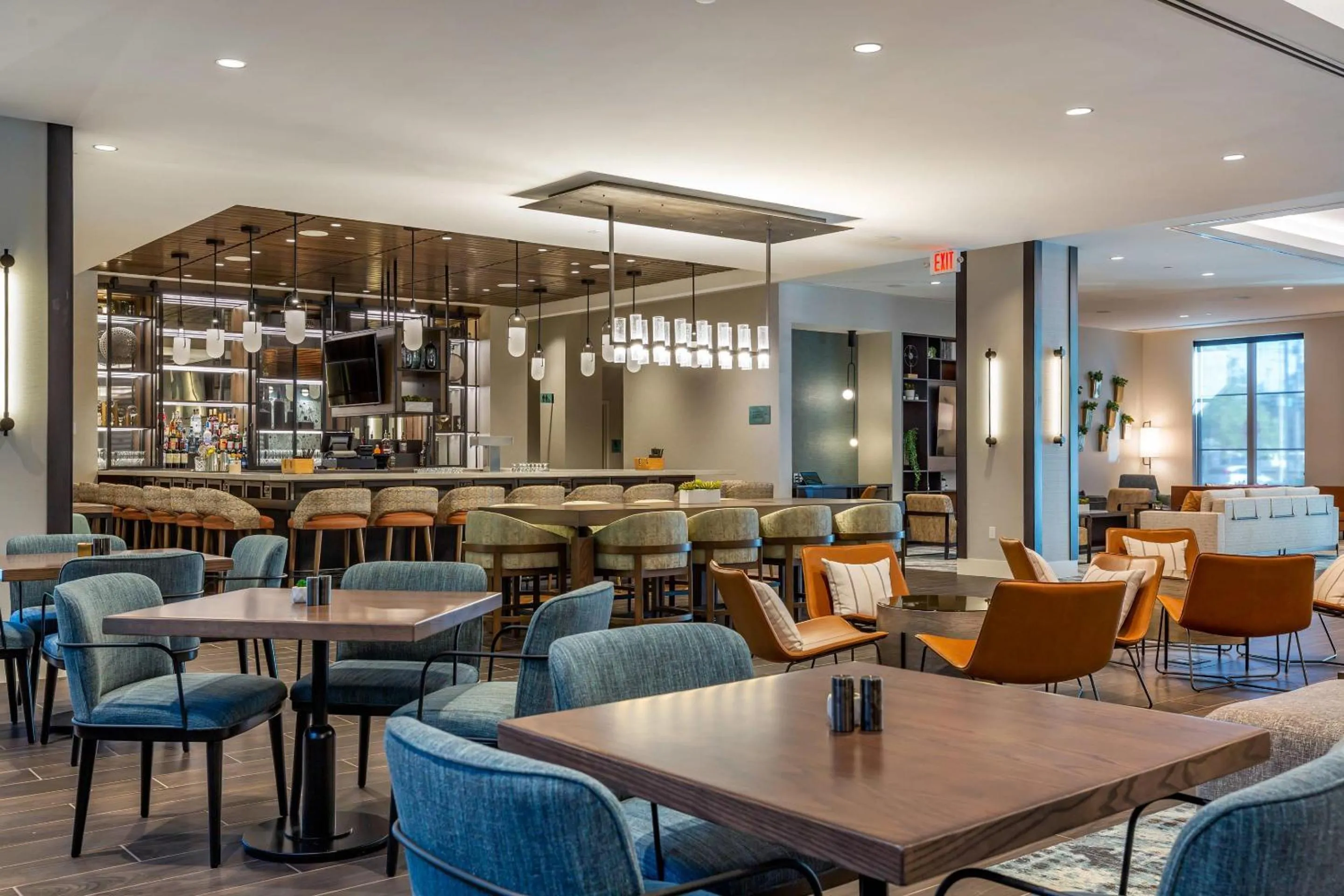 Restaurant/places to eat in Cambria Hotel New Haven University Area