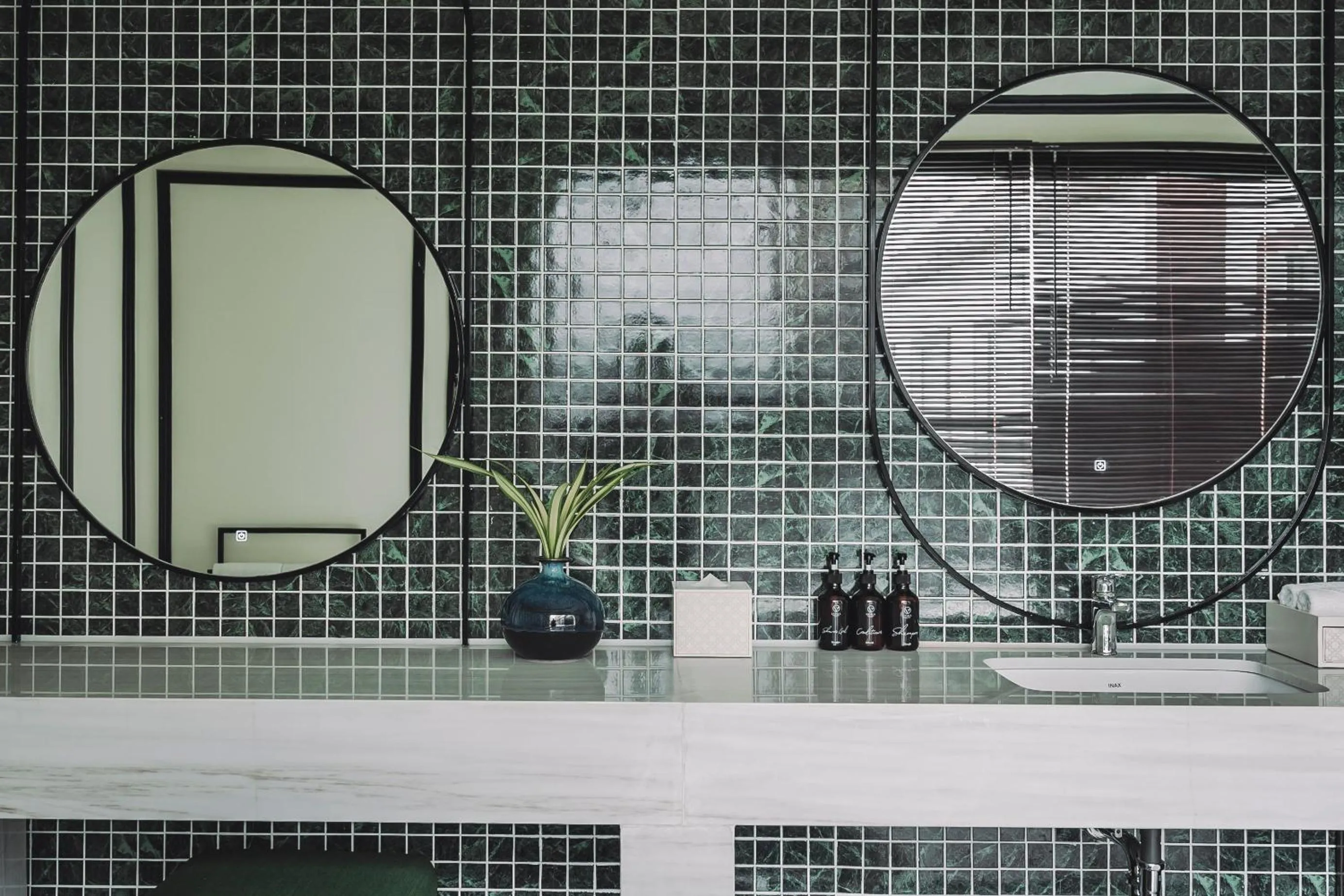 Bathroom in La Vela Hue Hotel