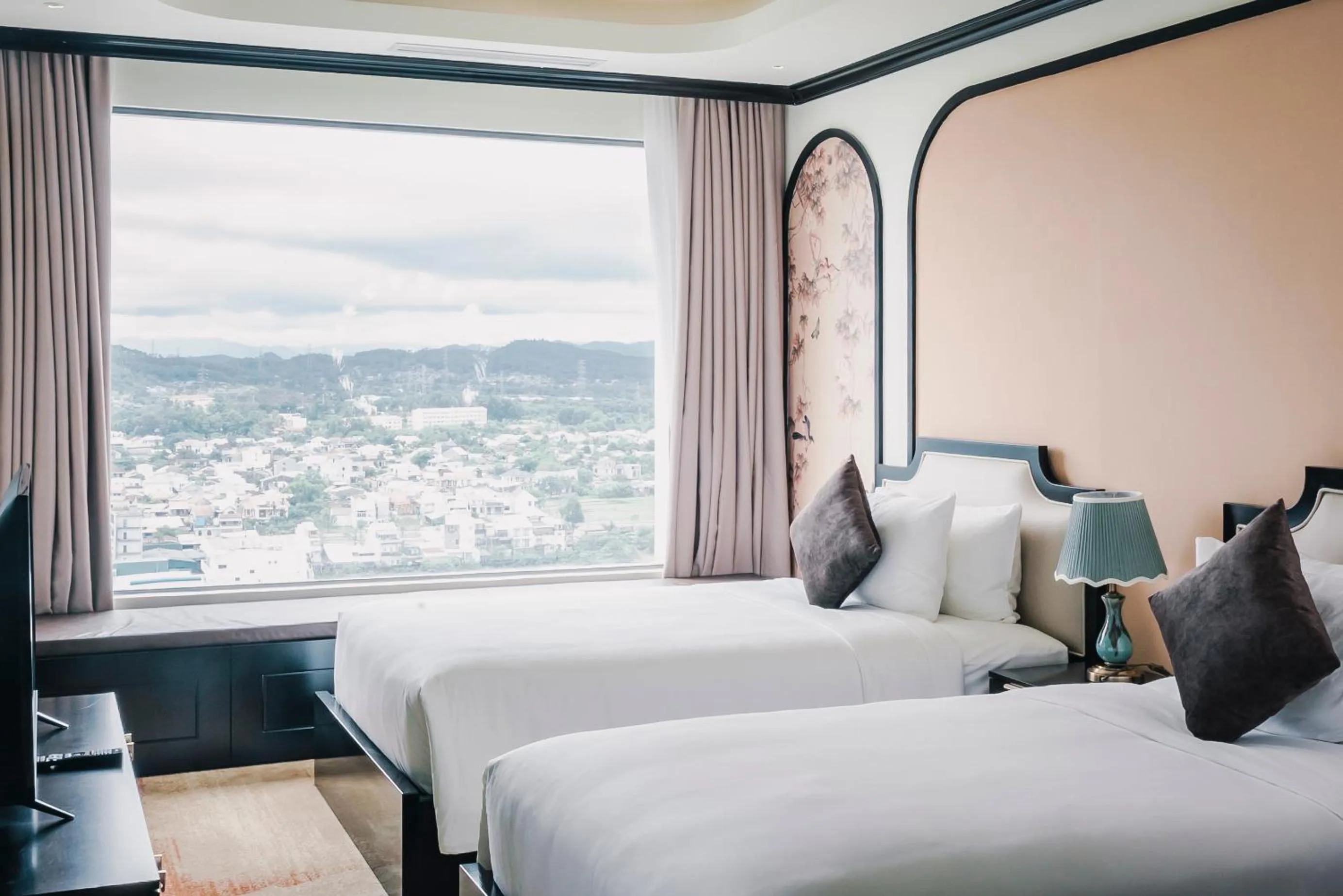 Bedroom, Bed in La Vela Hue Hotel