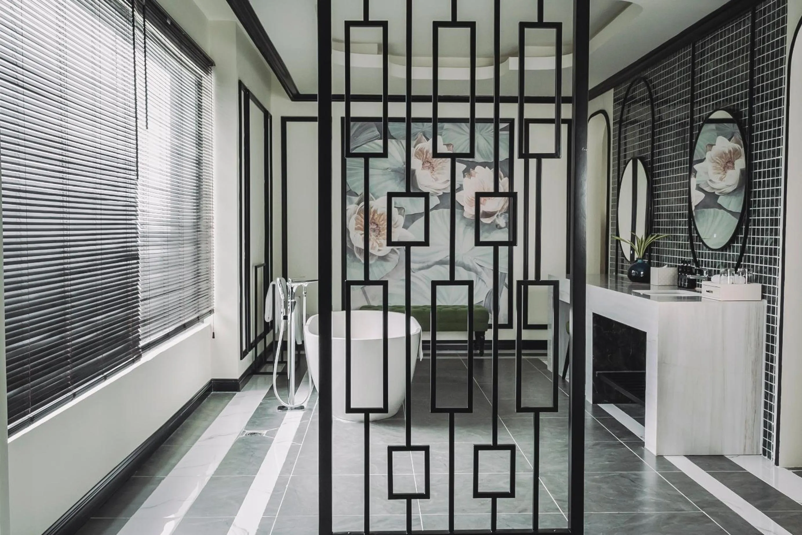 Bath in La Vela Hue Hotel