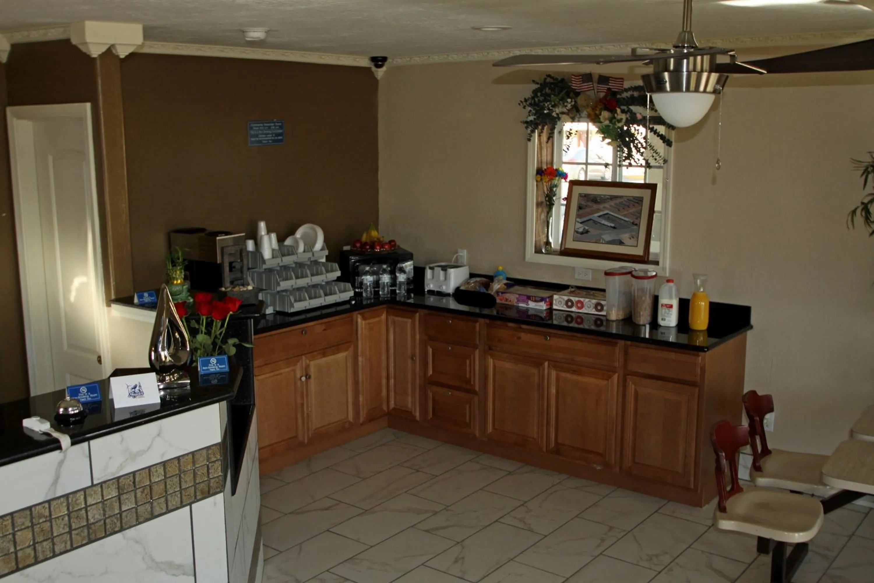 Food in Executive Inn Snyder