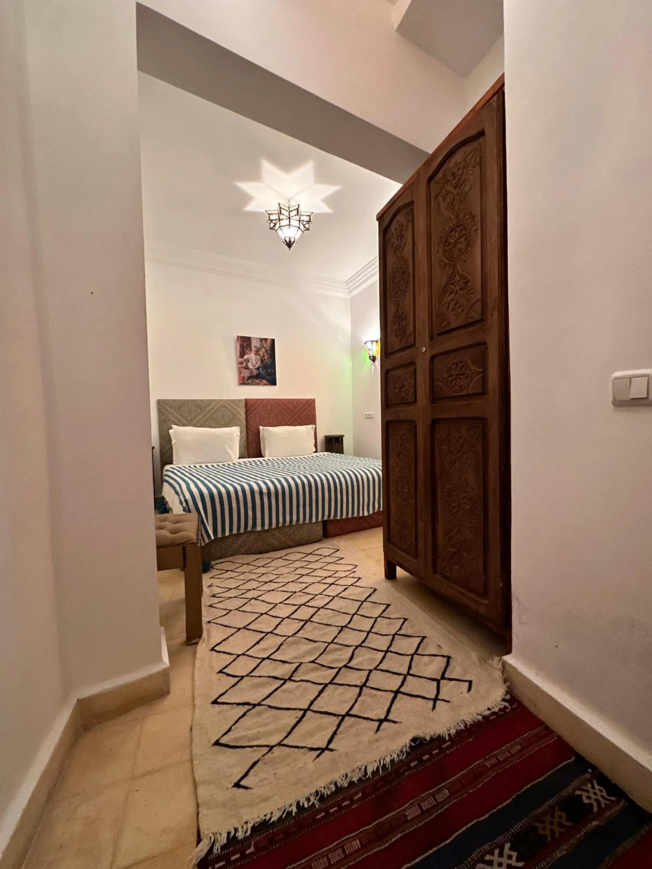 Bedroom, Bed in Riad Les Miroirs