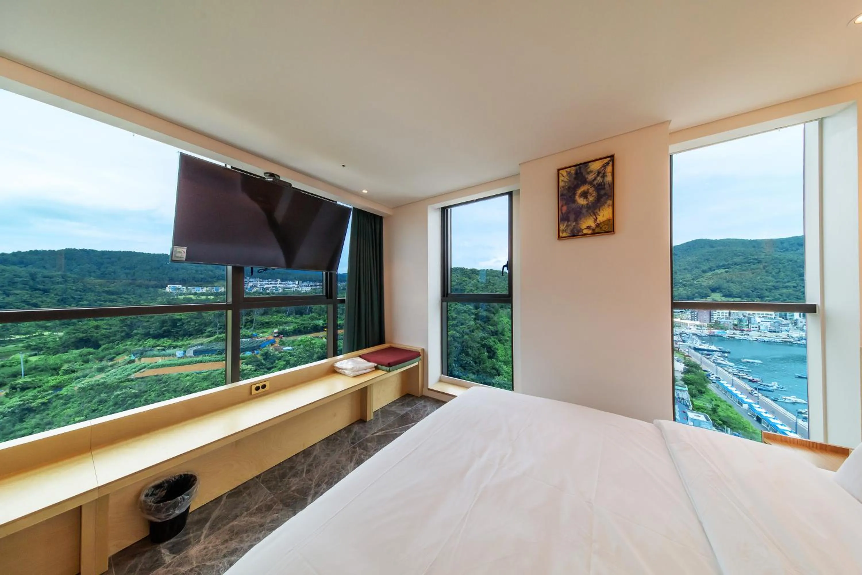 Bed in The Club Hotel Gijang Yeonhwari