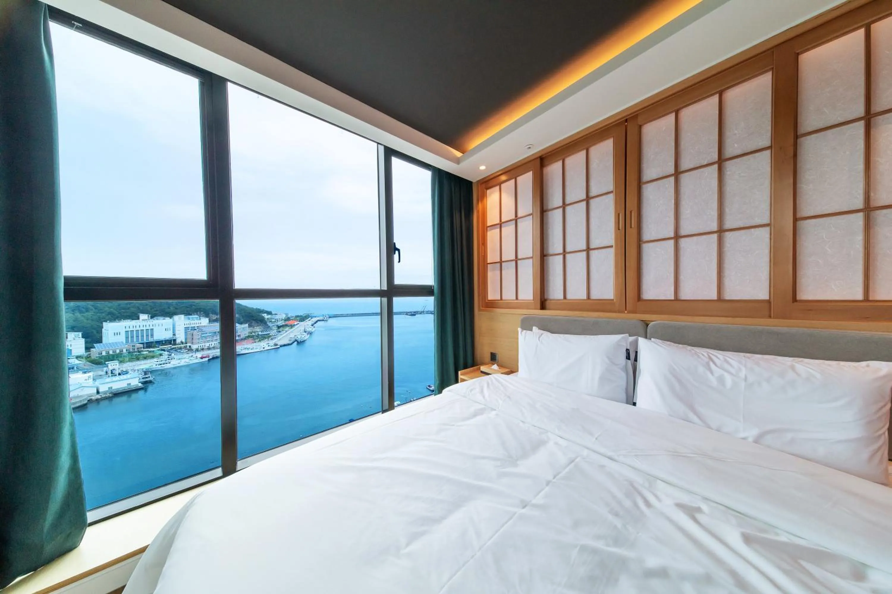 Bed in The Club Hotel Gijang Yeonhwari