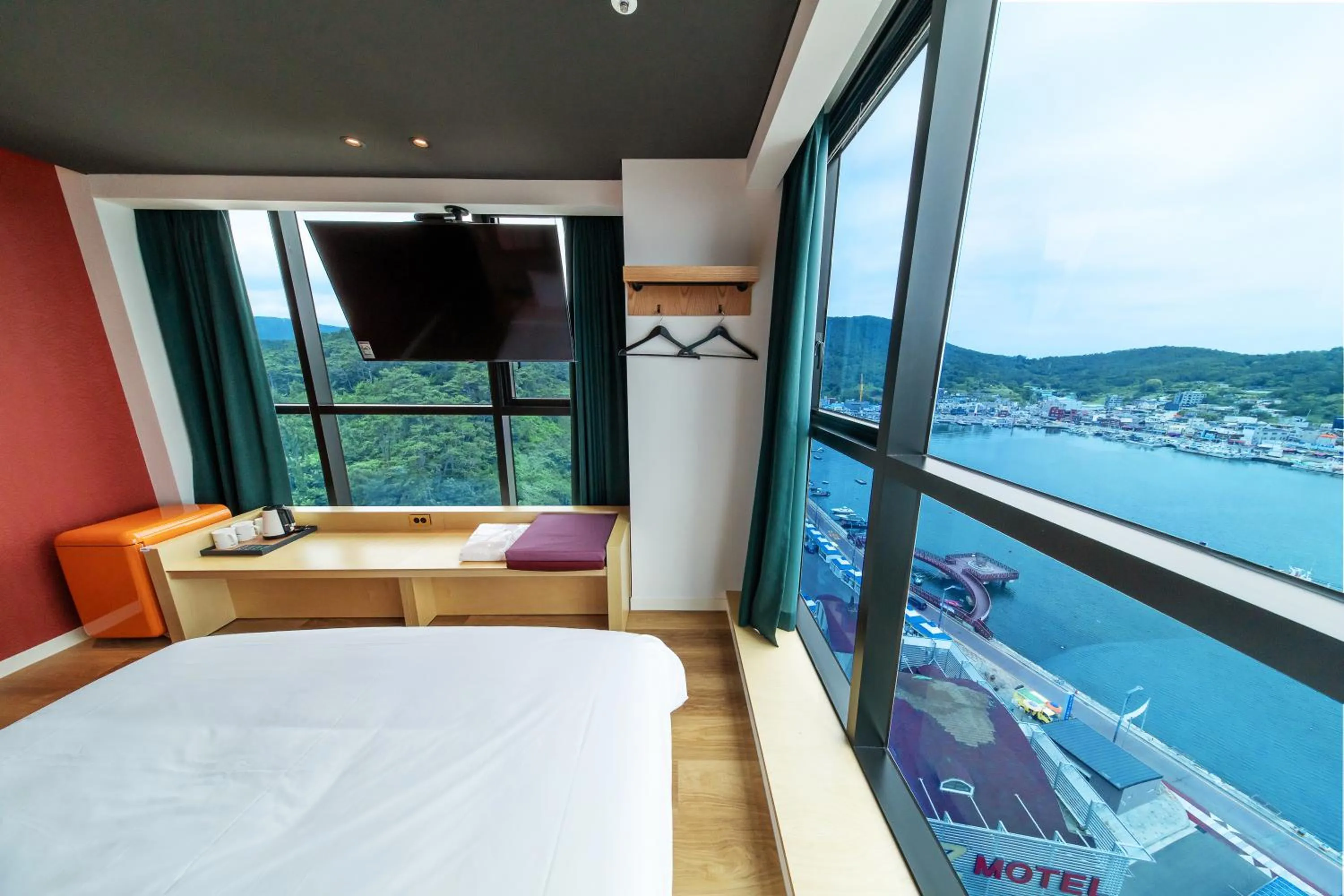 Bed in The Club Hotel Gijang Yeonhwari