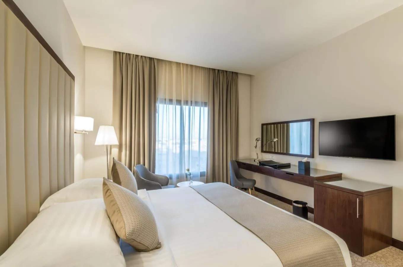 Bedroom, Bed in Best Western Plus Al Qurayyat City Center