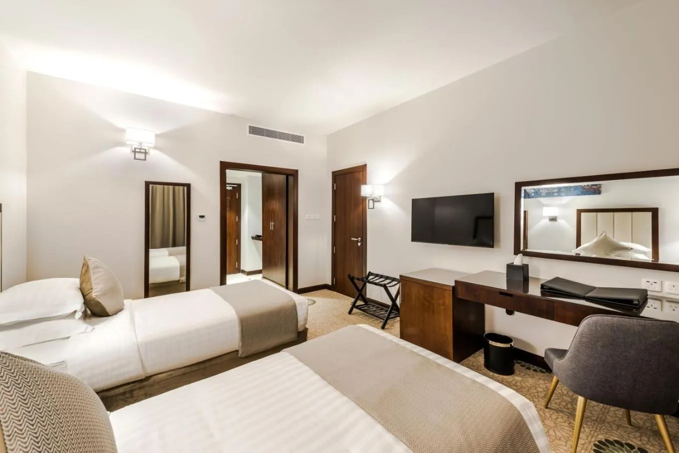Bedroom, Bed in Best Western Plus Al Qurayyat City Center