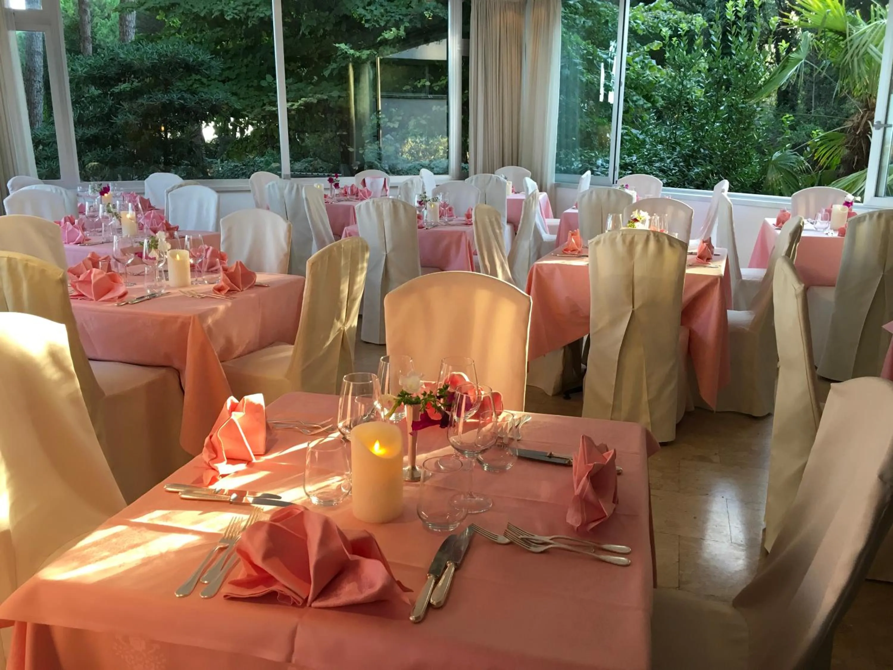 Restaurant/places to eat in Hotel Beau Rivage Pineta