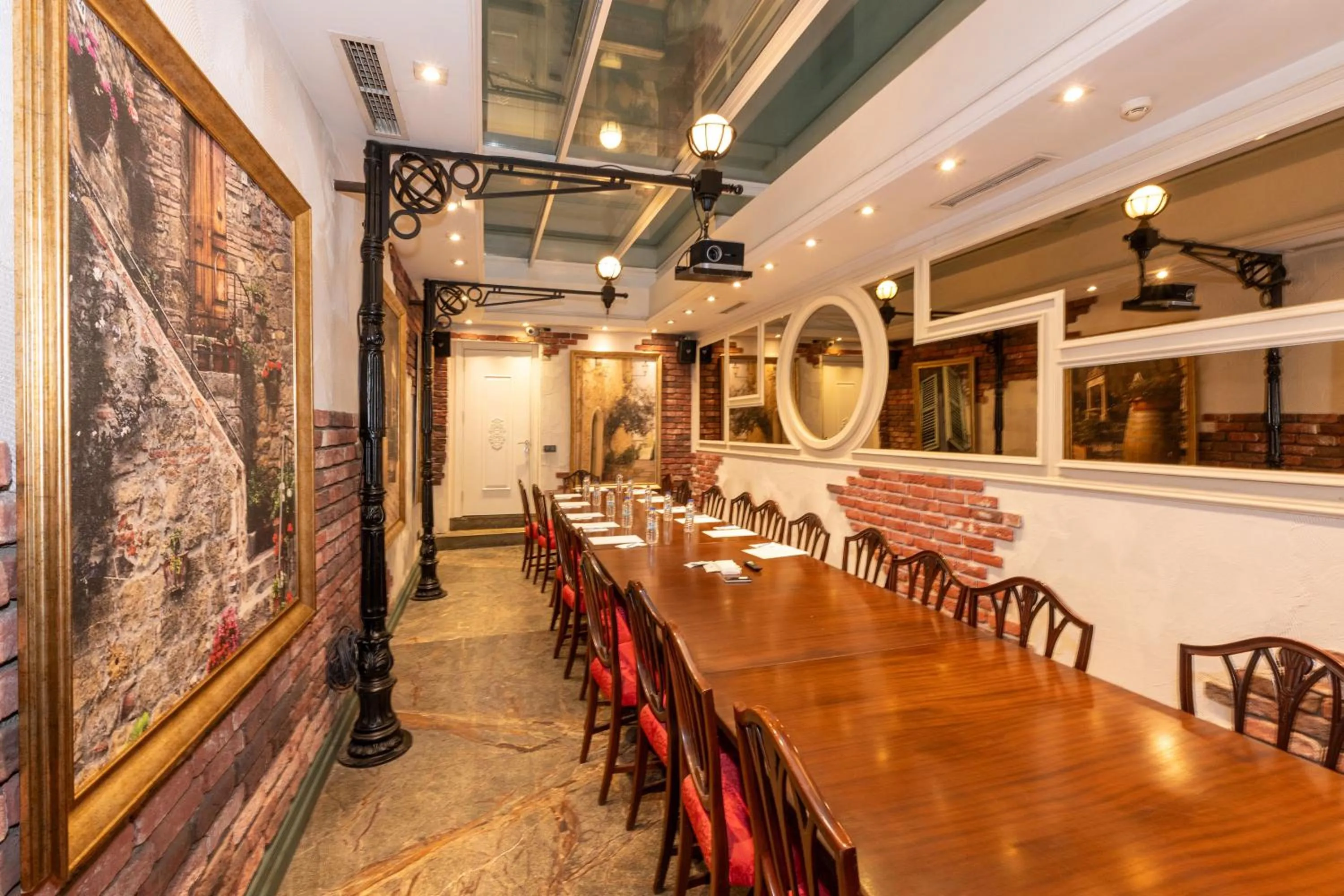 Meeting/conference room in Pera Tulip Hotel & Spa