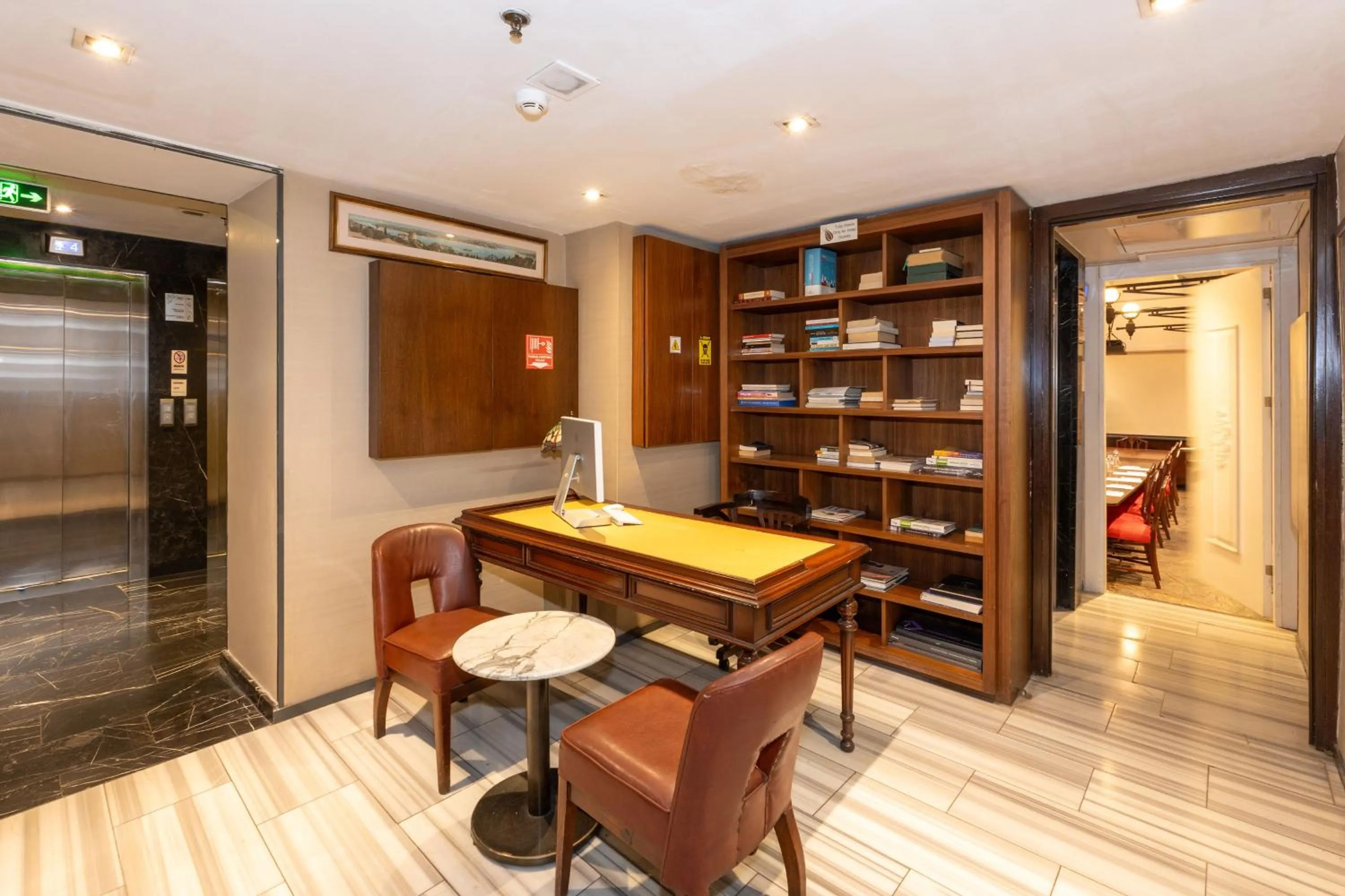 Seating area in Pera Tulip Hotel & Spa