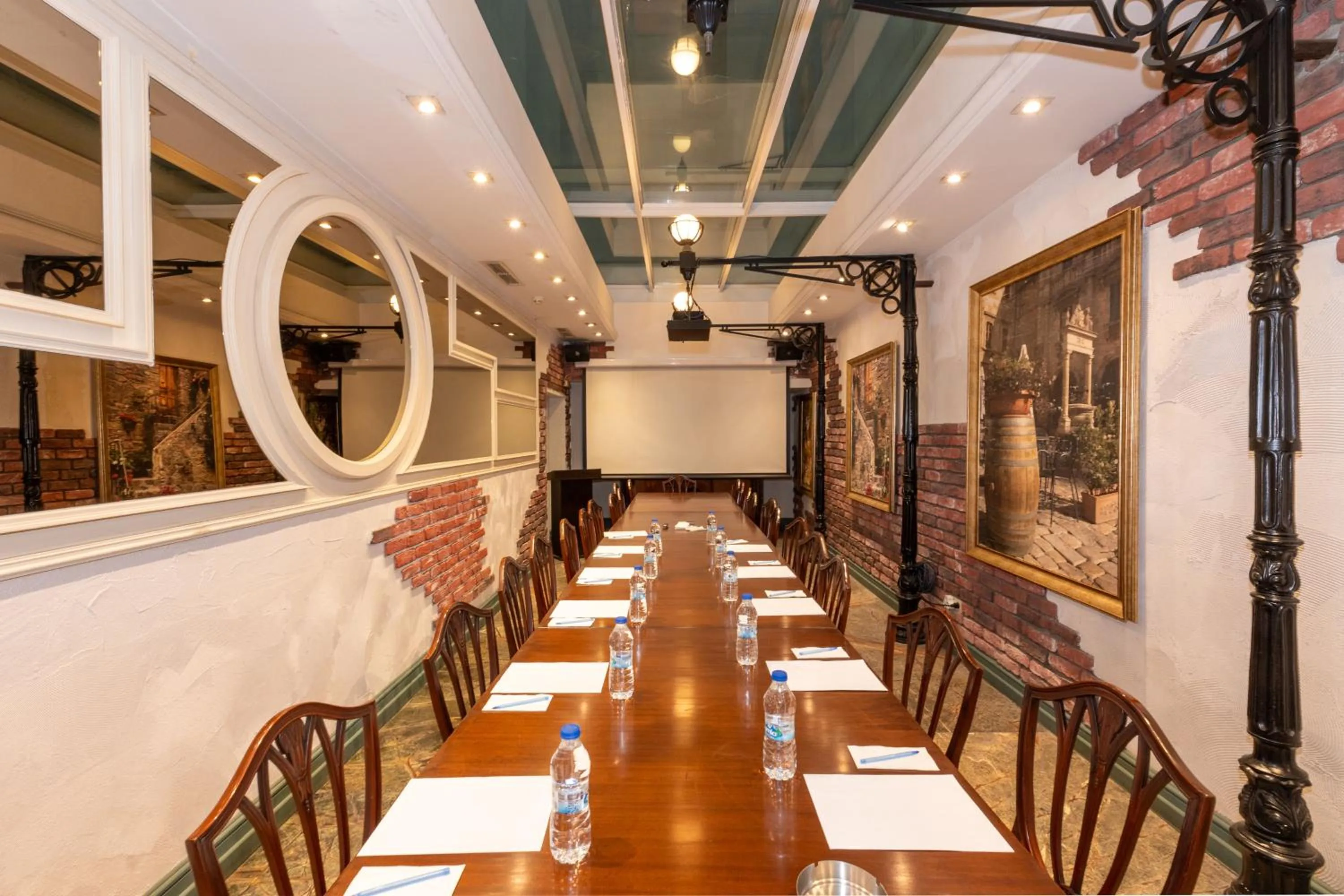 Meeting/conference room in Pera Tulip Hotel & Spa