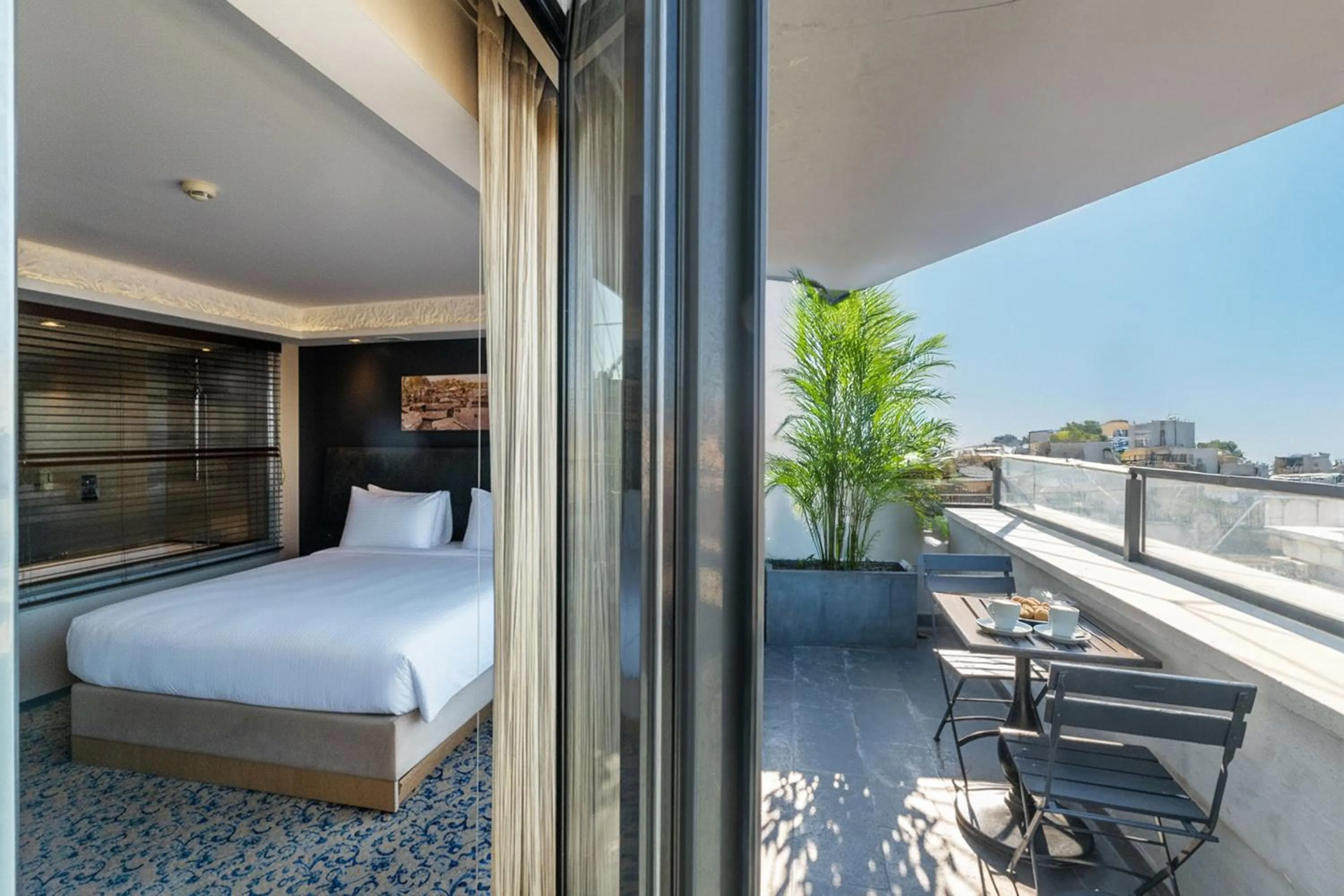 Balcony/Terrace, Bed in Pera Tulip Hotel & Spa