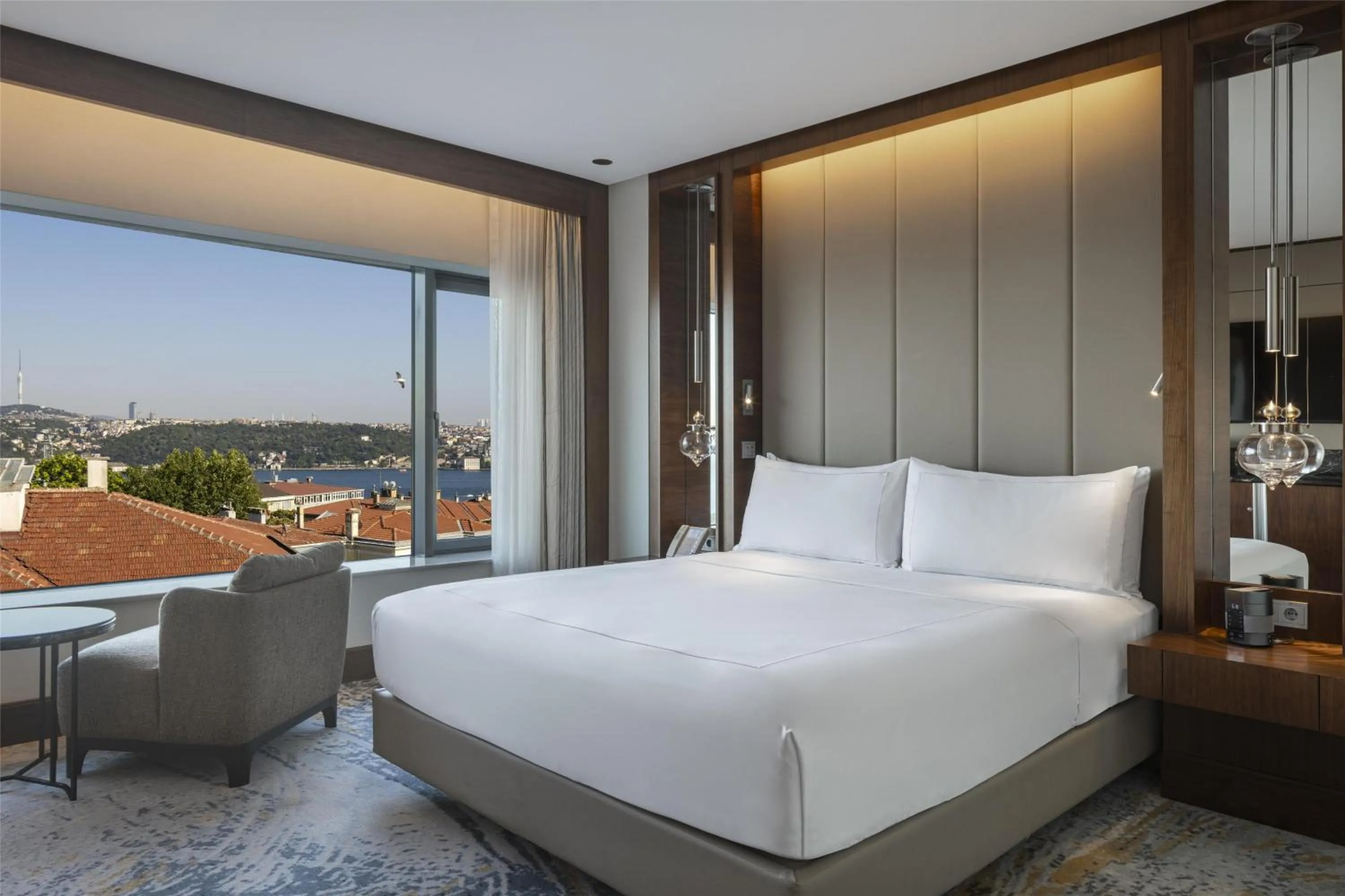 Bed in Conrad Istanbul Bosphorus