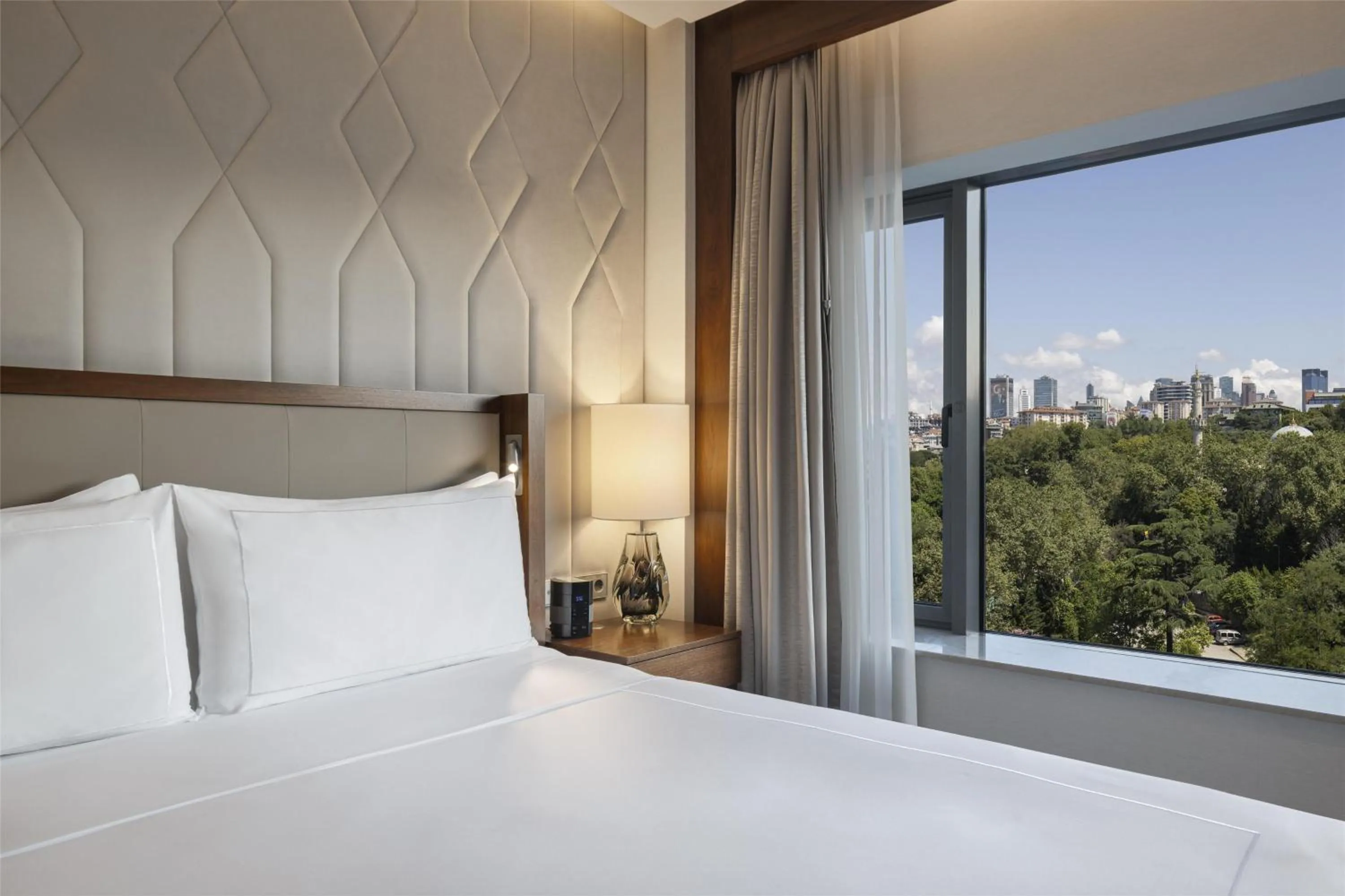 Bed in Conrad Istanbul Bosphorus