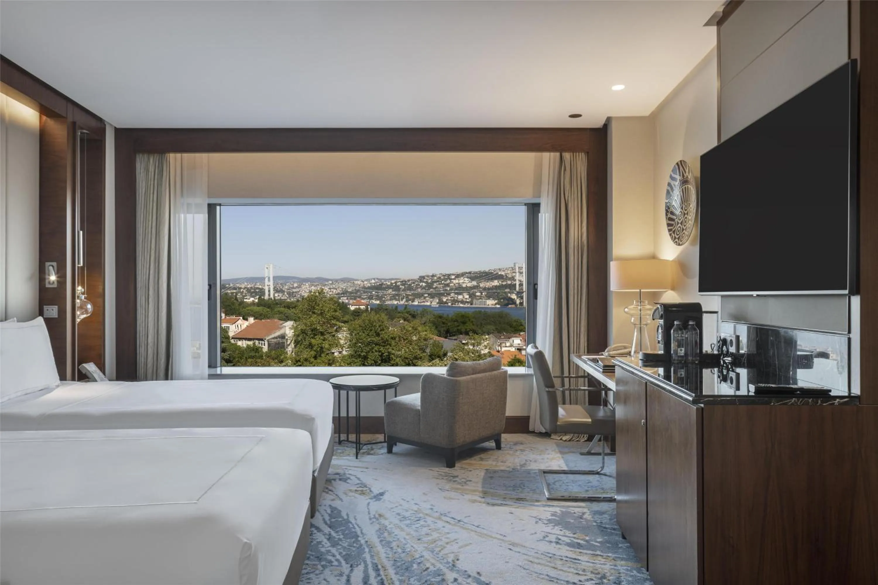 Bed in Conrad Istanbul Bosphorus