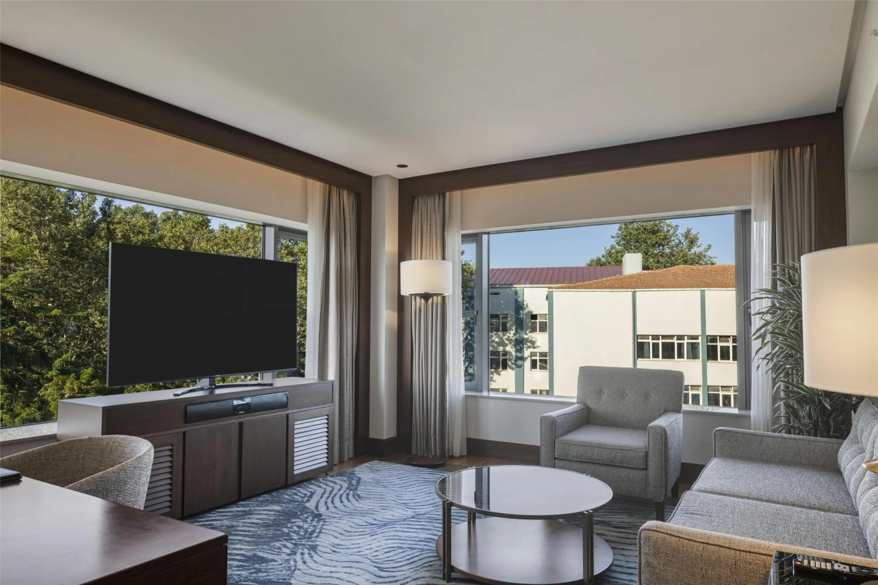 Living room in Conrad Istanbul Bosphorus