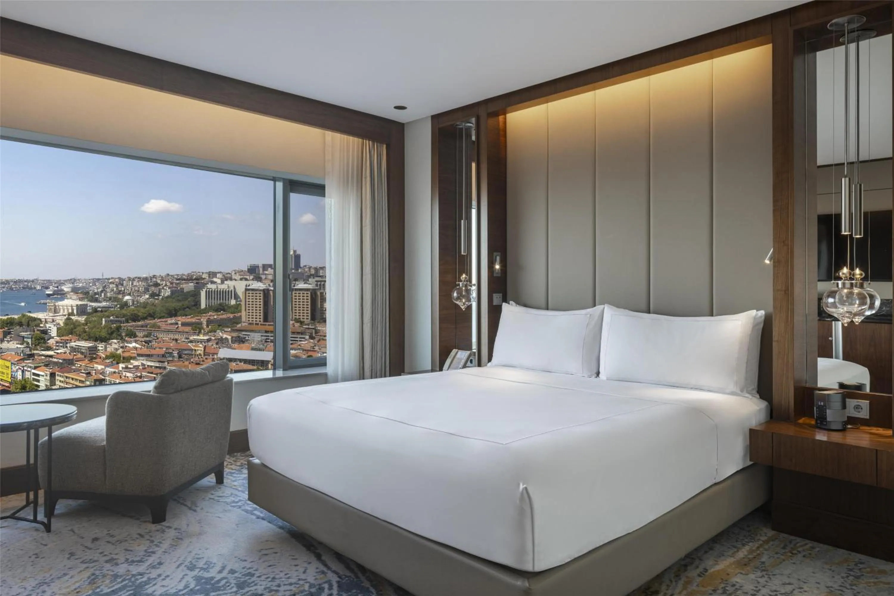 Bed in Conrad Istanbul Bosphorus