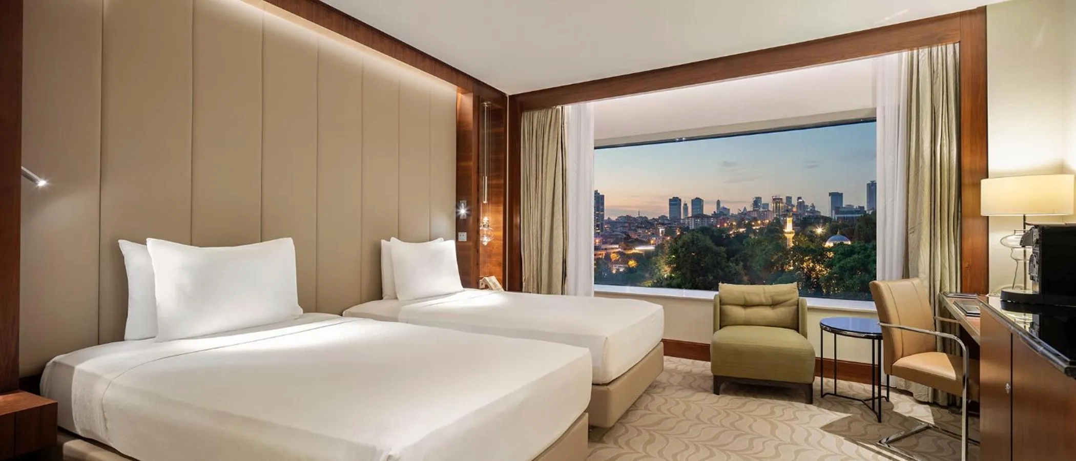 Bed in Conrad Istanbul Bosphorus