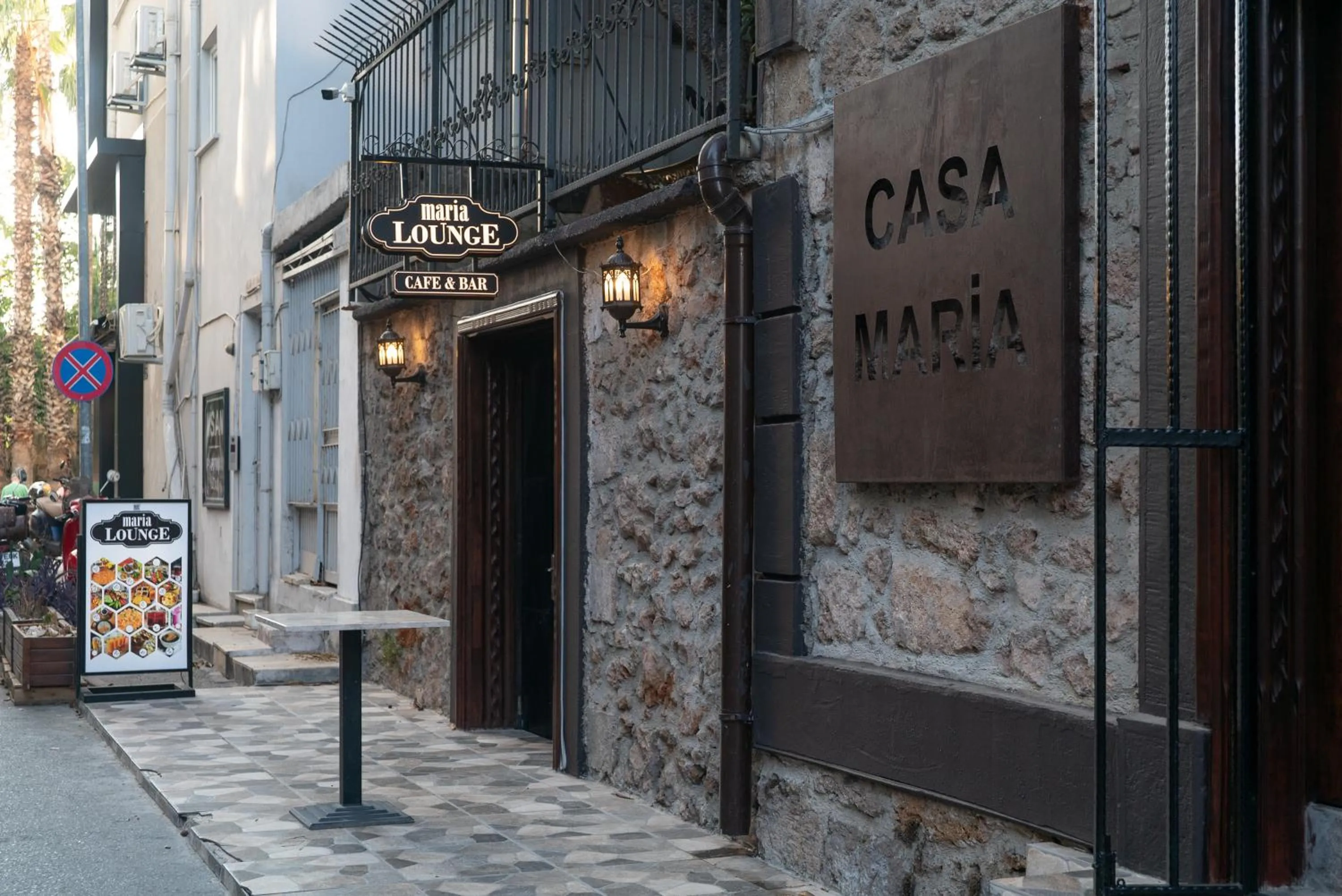 Facade/entrance in Casa Maria Hotel