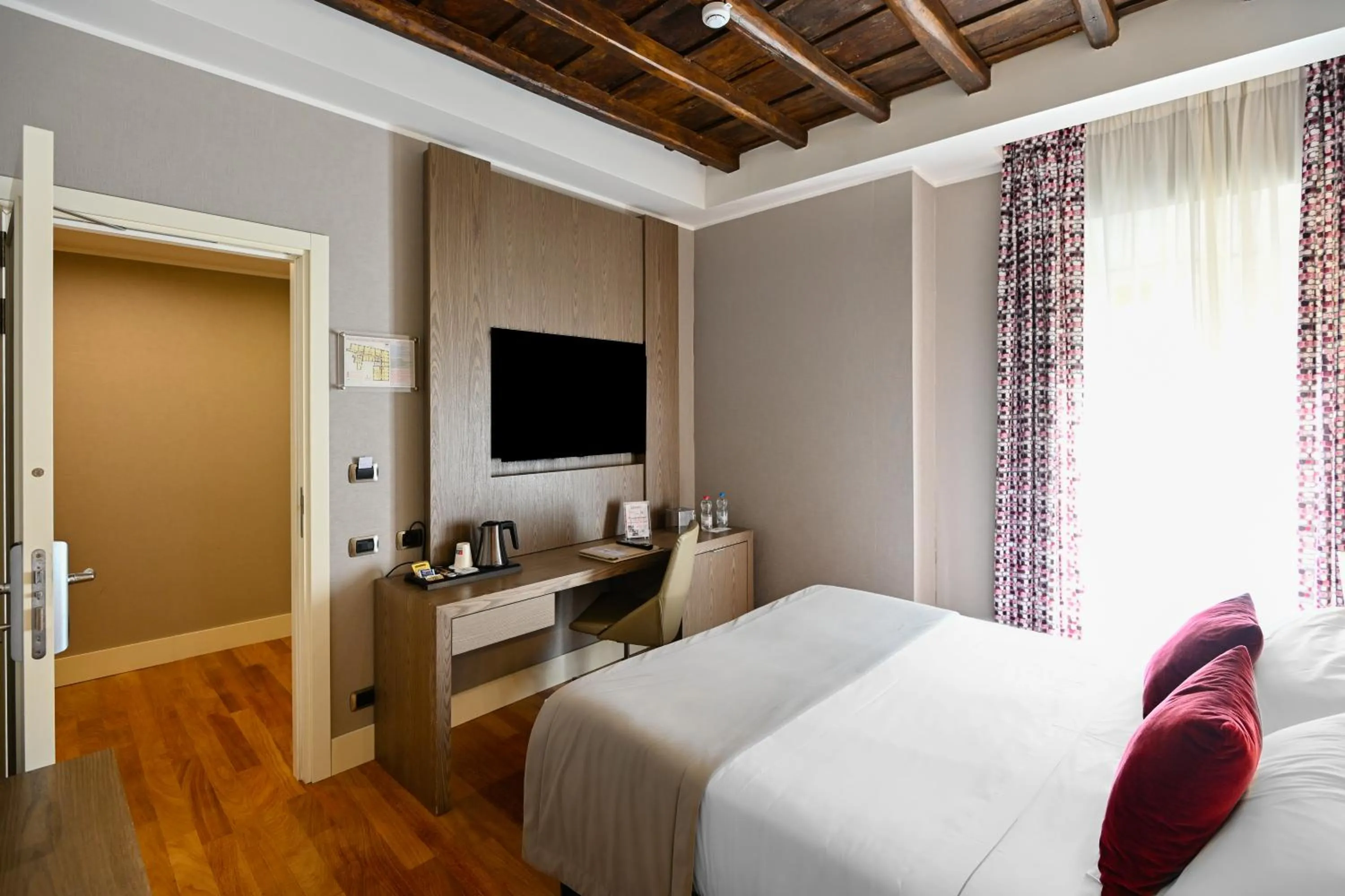 Photo of the whole room, Bed in Hotel Delle Nazioni