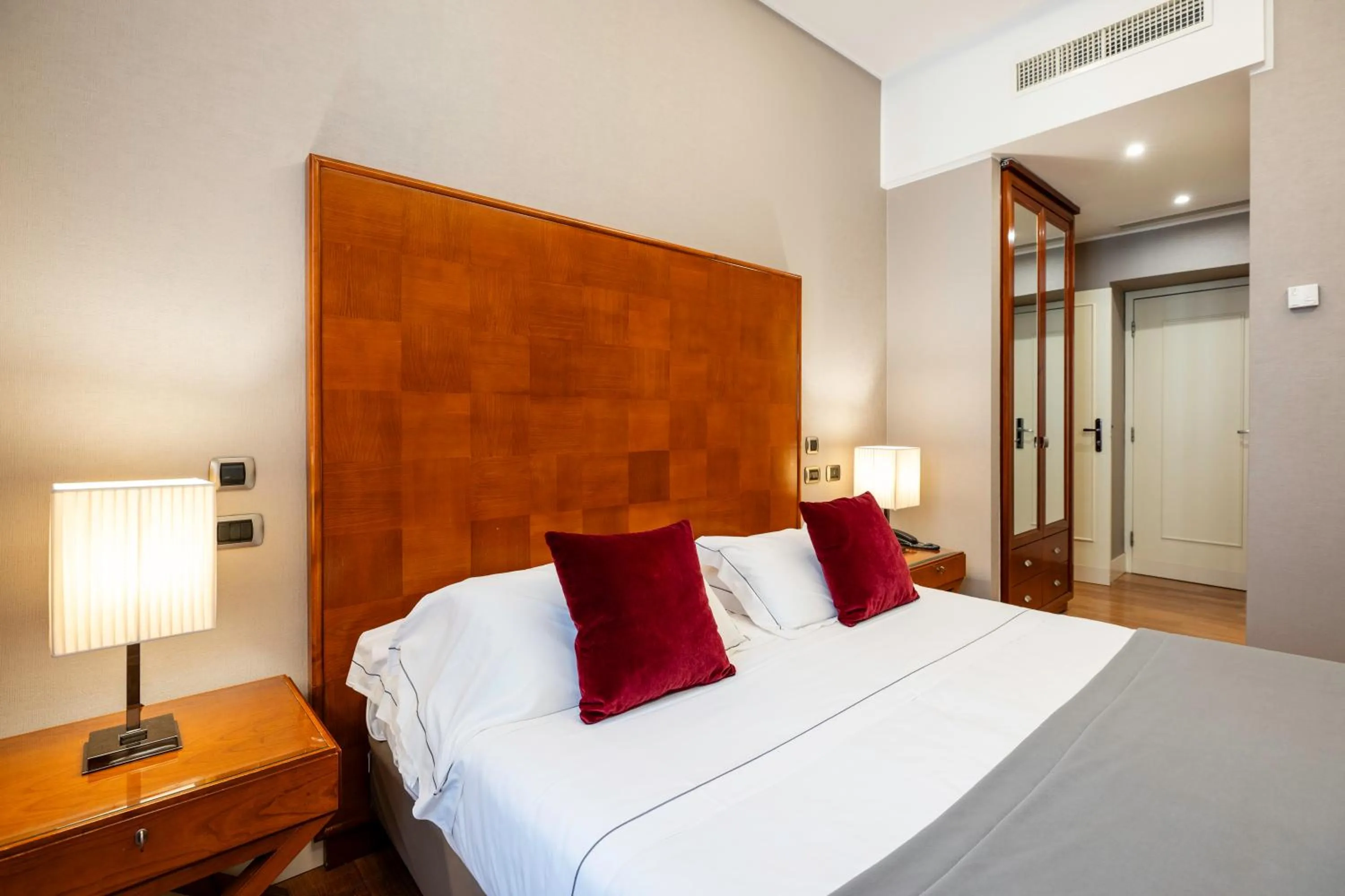 Bedroom, Bed in Hotel Delle Nazioni