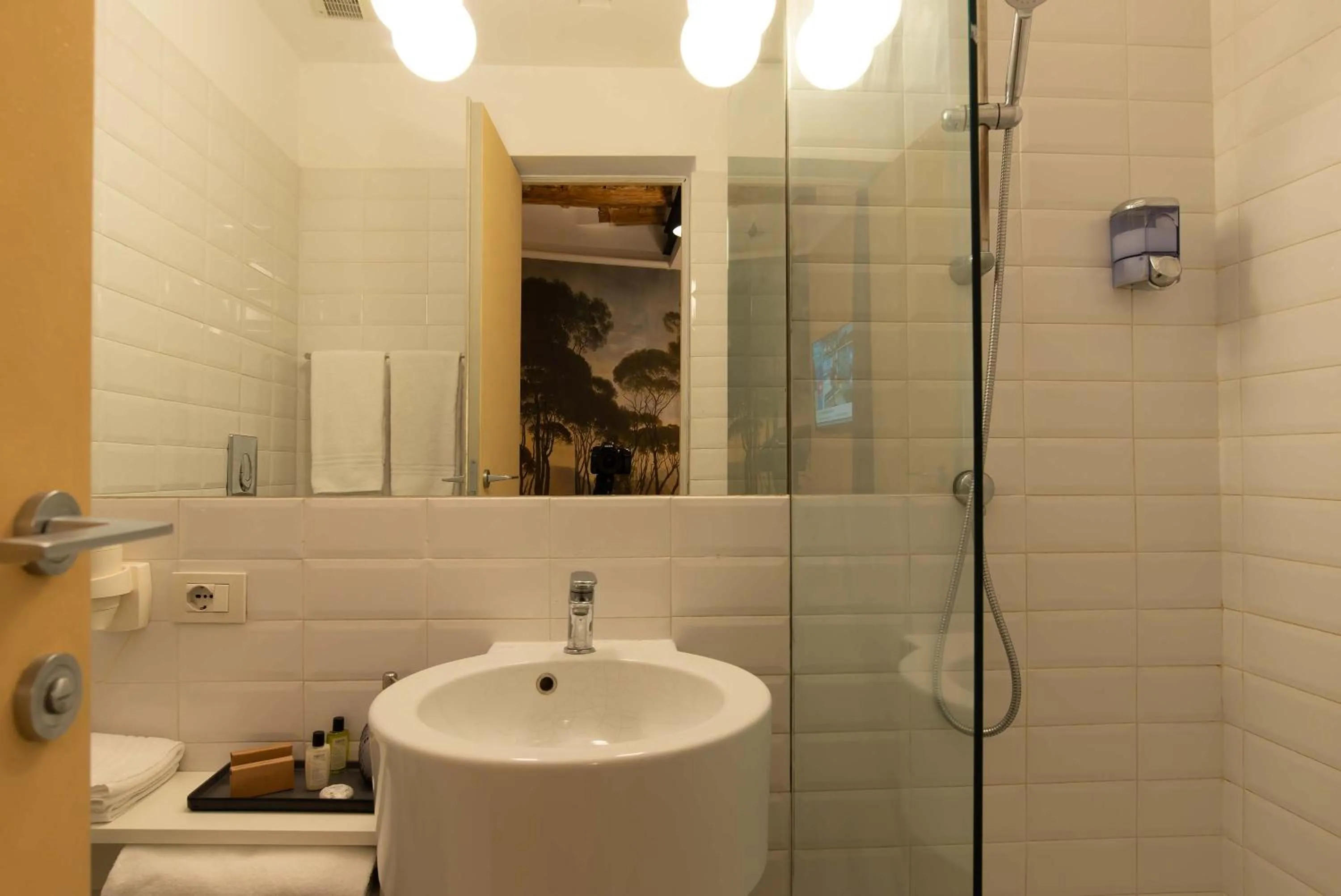 Bathroom in Hotel Elite