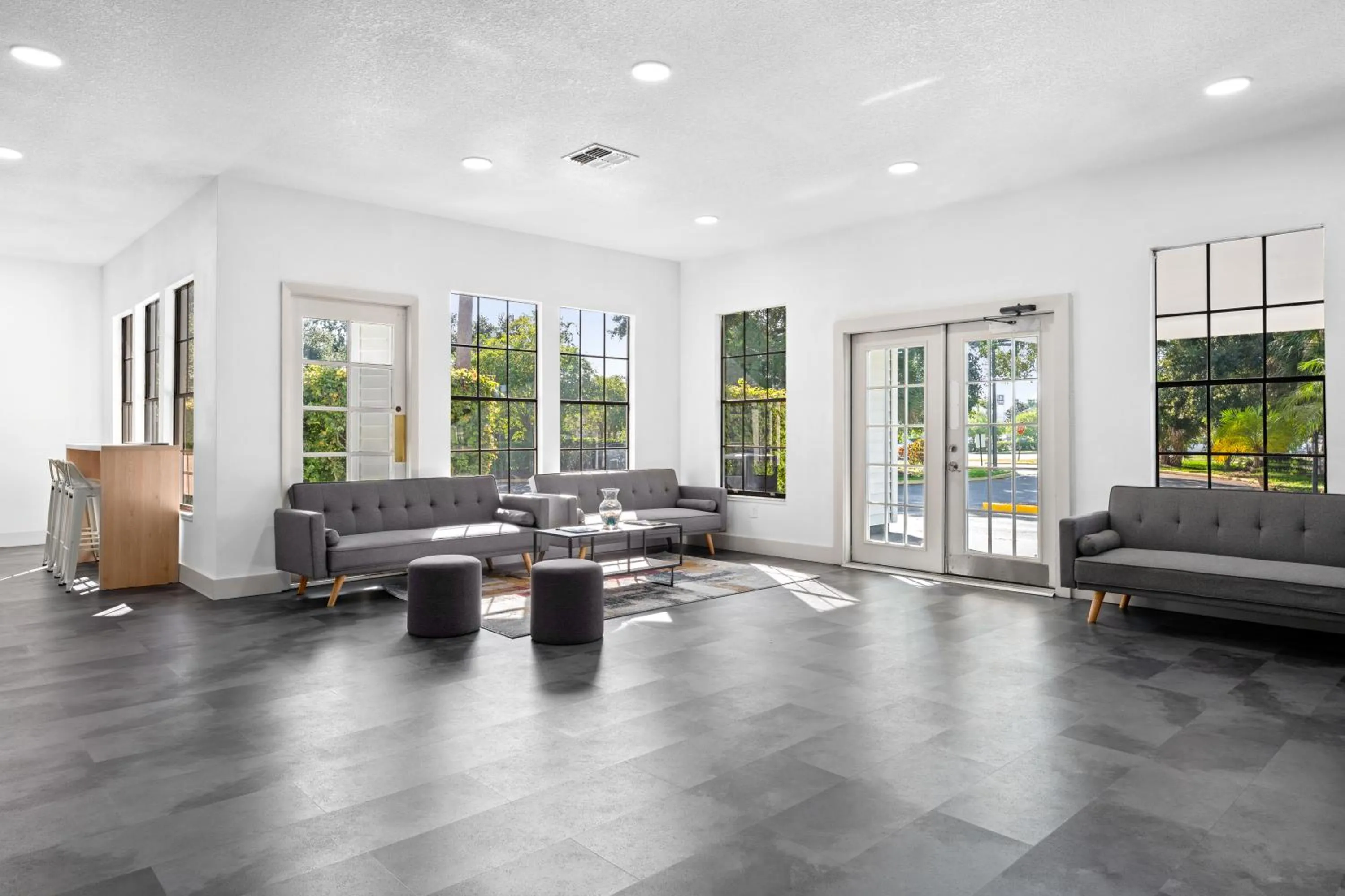 Seating area in Baymont by Wyndham Orlando Lake Buena Vista South