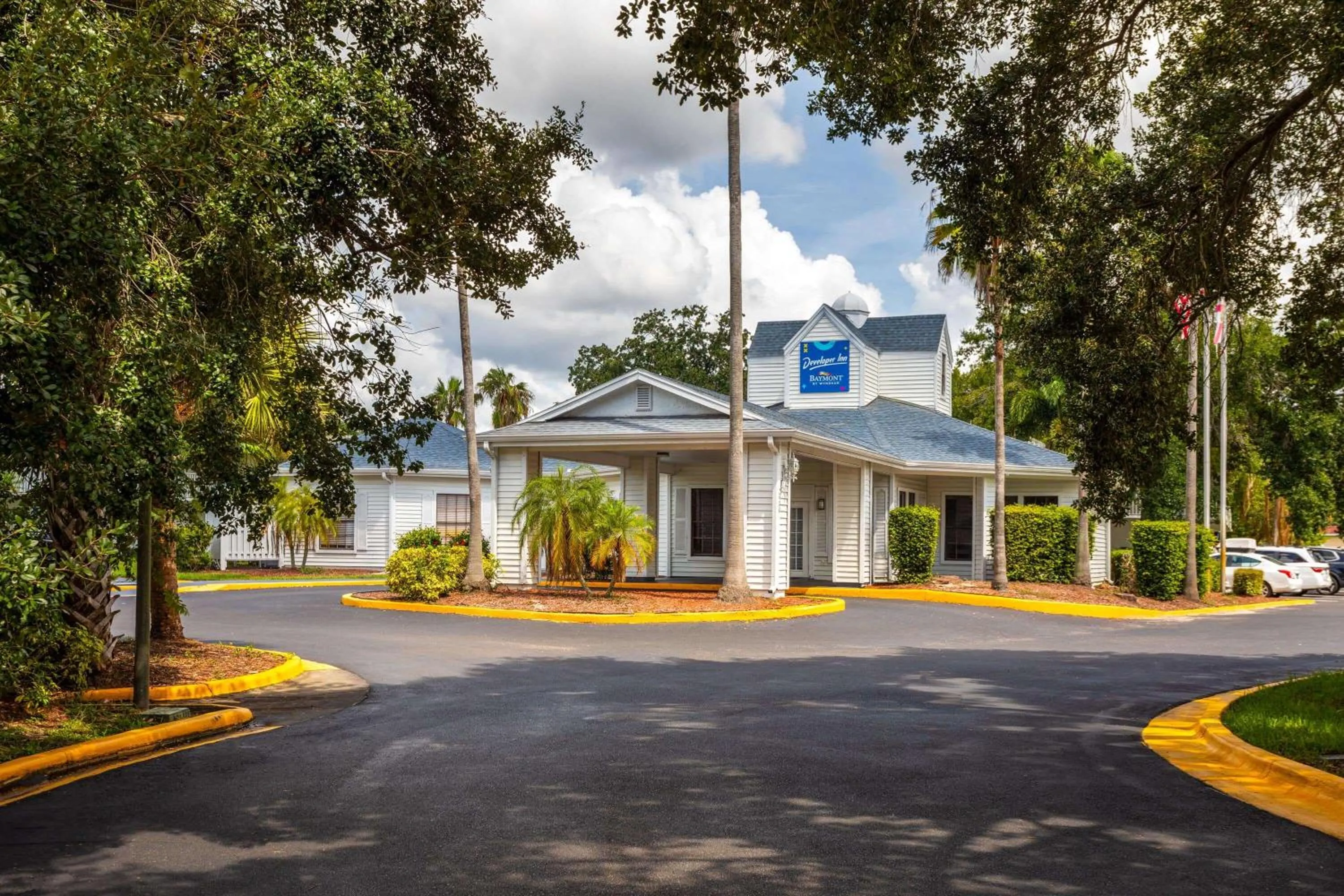 Property building in Baymont by Wyndham Orlando Lake Buena Vista South