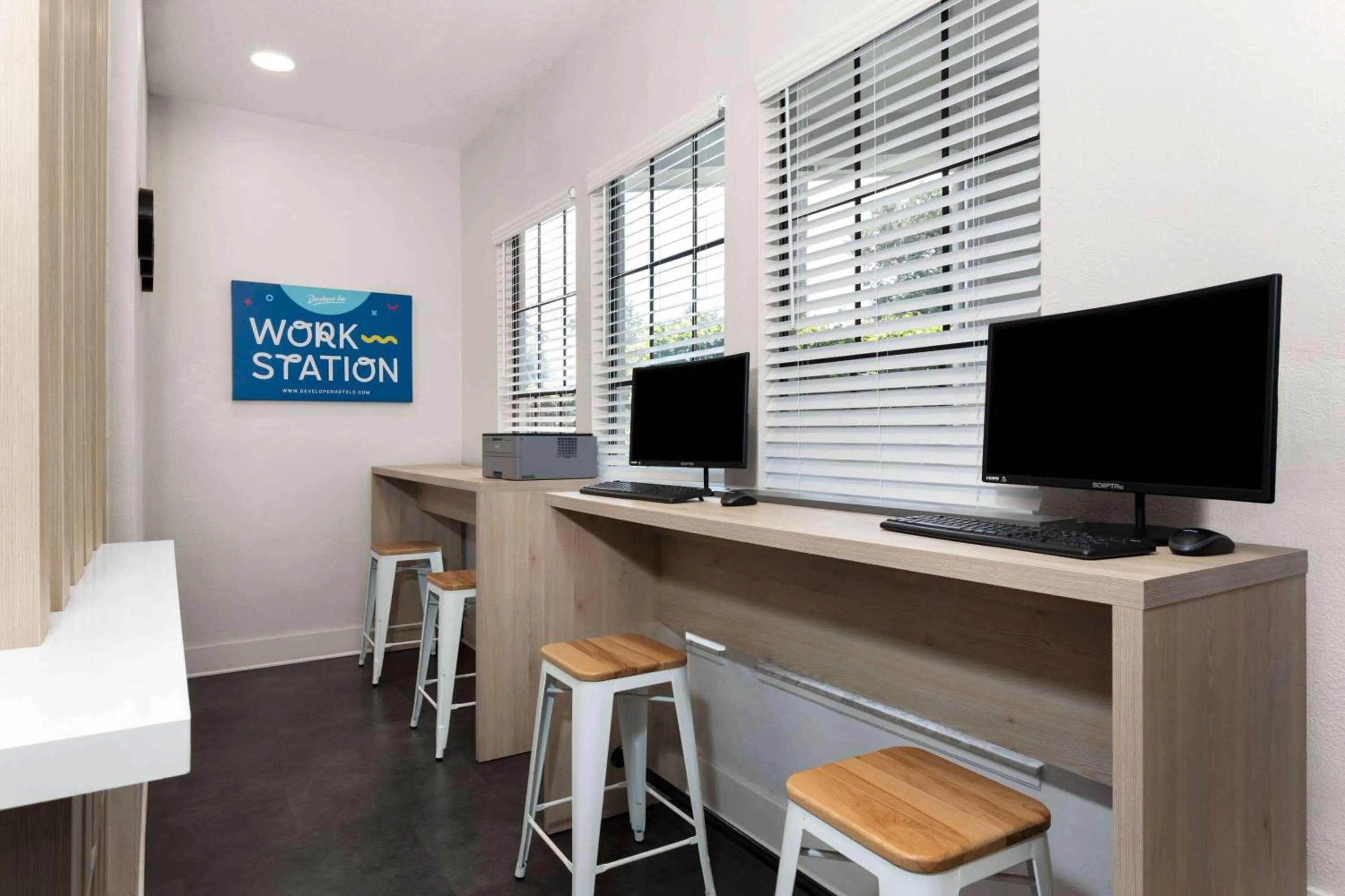 Business facilities in Baymont by Wyndham Orlando Lake Buena Vista South