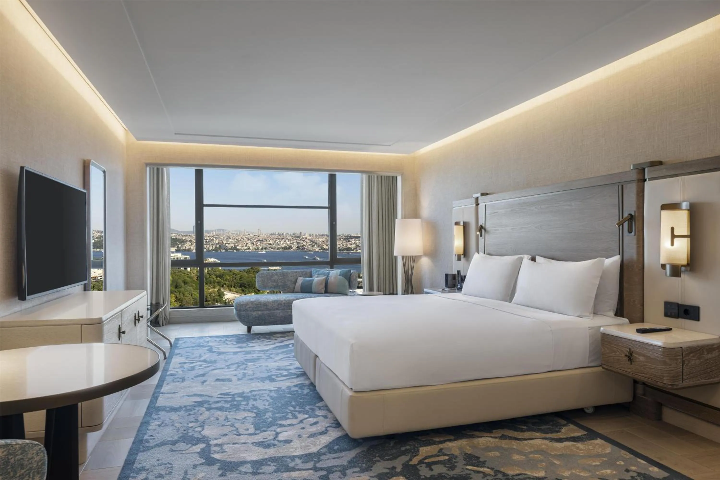 Bed in Hilton Istanbul Bosphorus