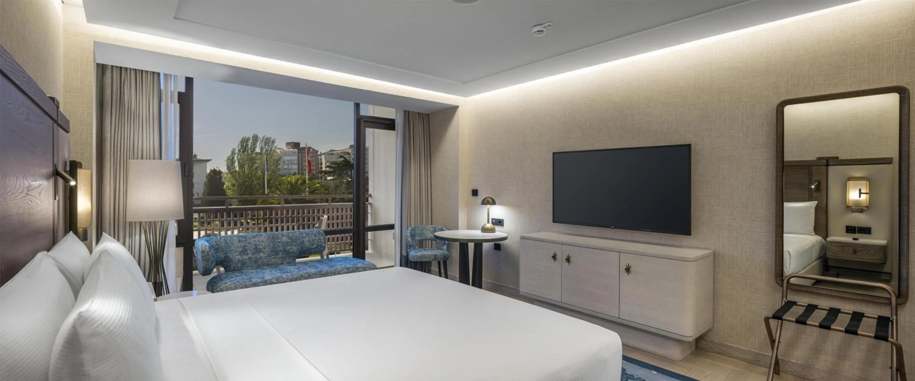 Bed in Hilton Istanbul Bosphorus