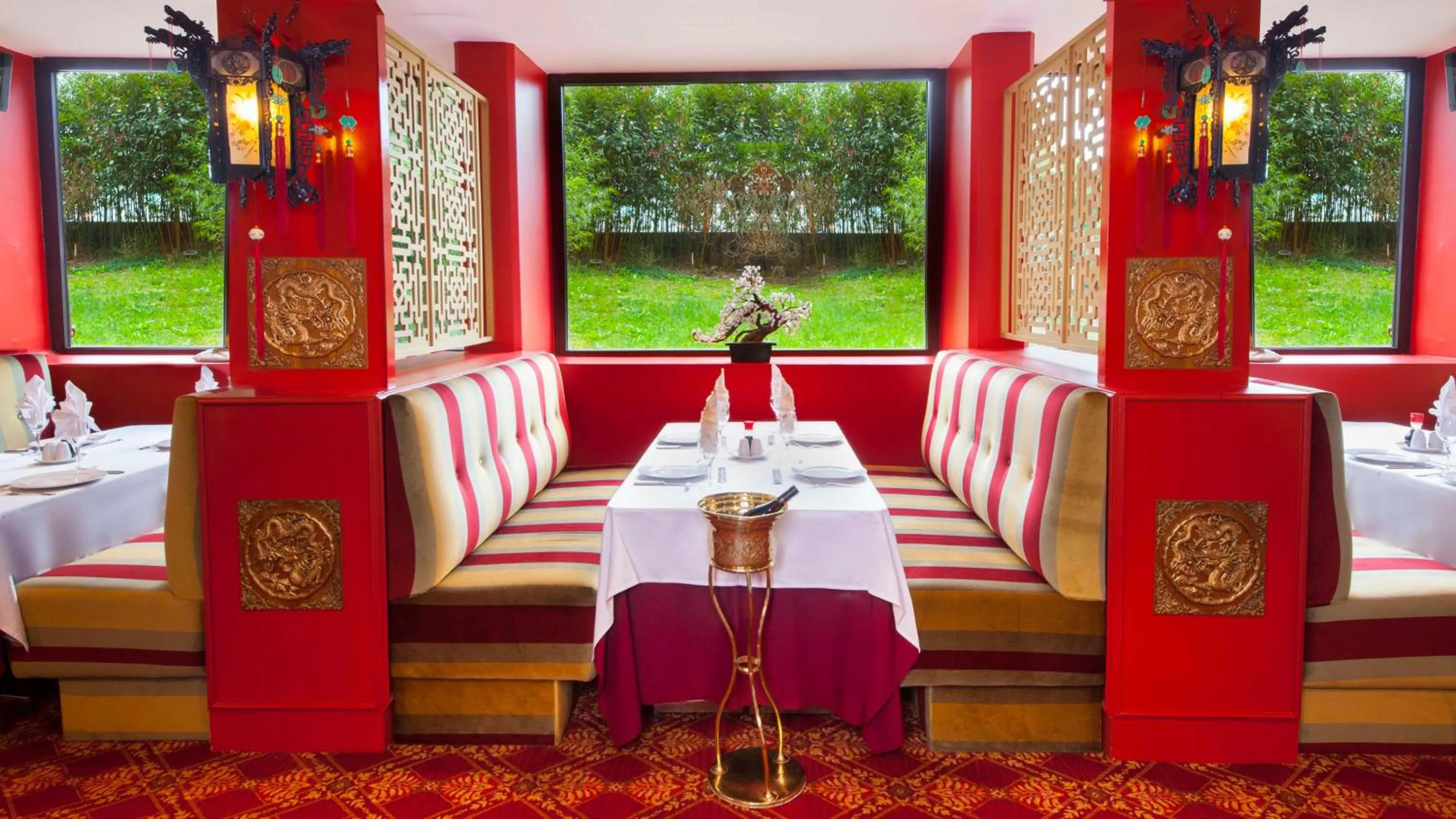 Restaurant/places to eat in Hilton Istanbul Bosphorus