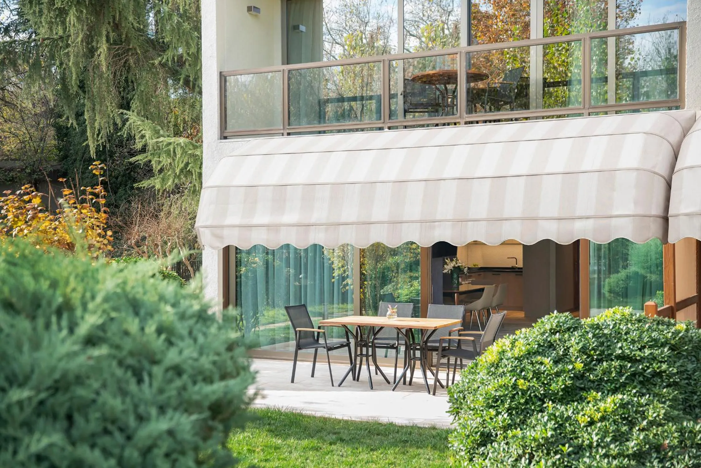 Garden in Hilton Istanbul Bosphorus