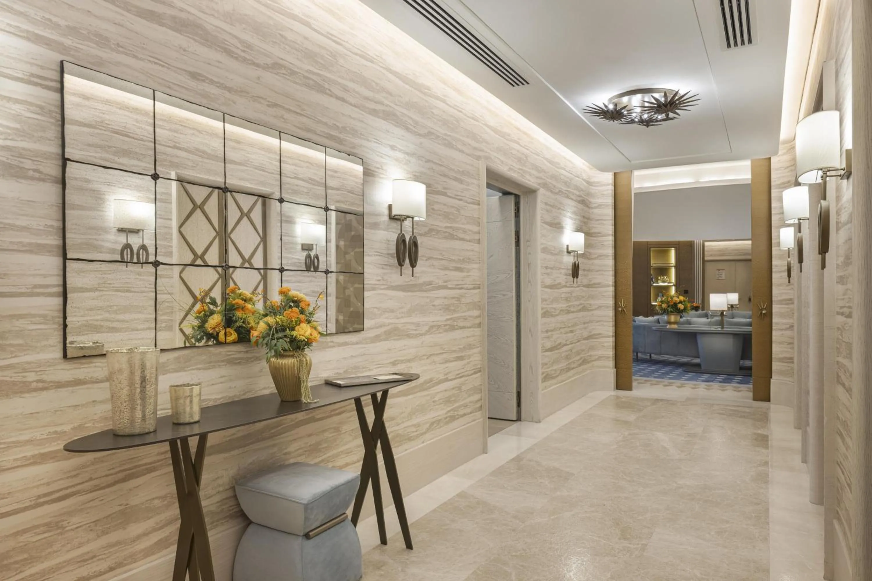 Photo of the whole room in Hilton Istanbul Bosphorus