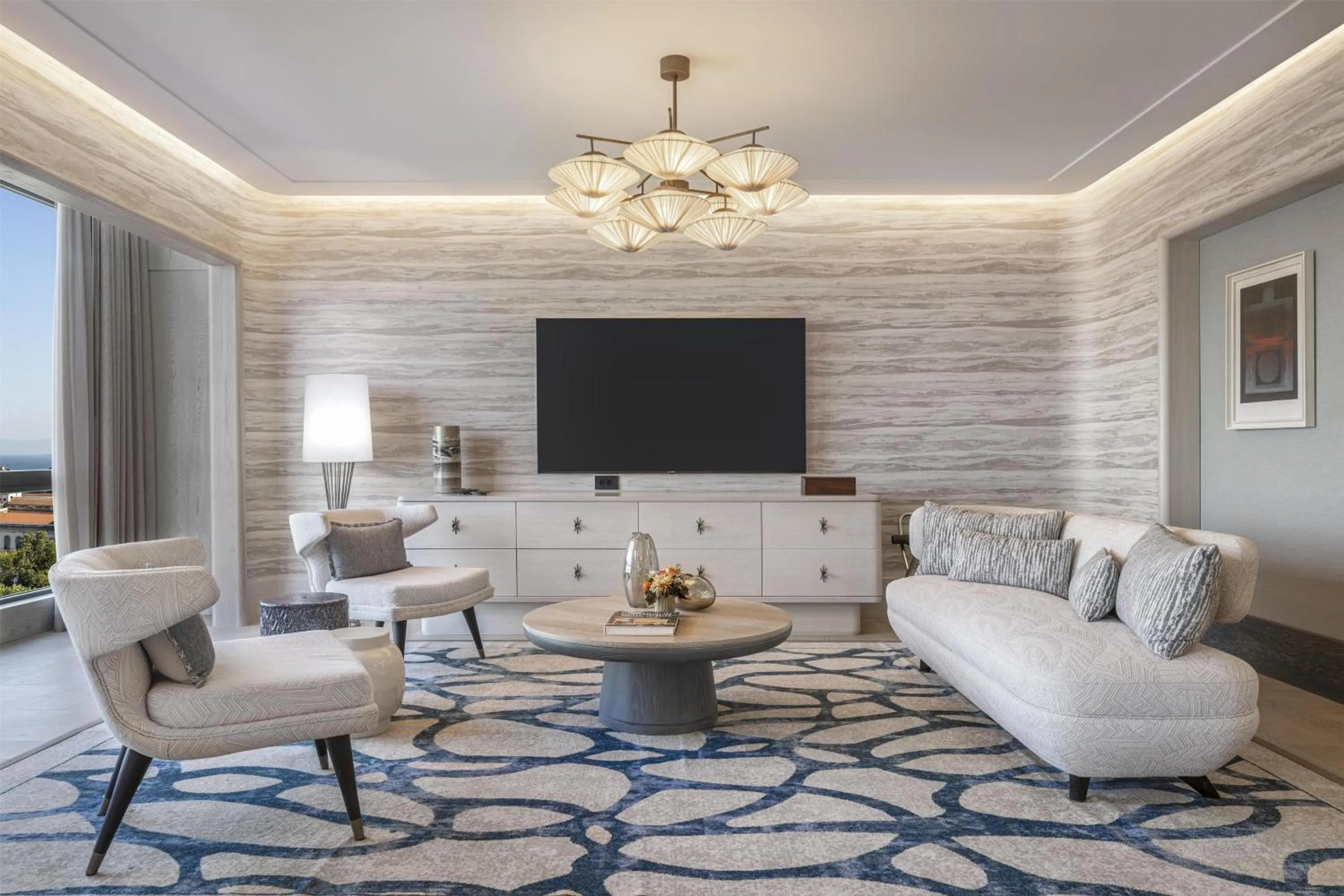 Living room in Hilton Istanbul Bosphorus