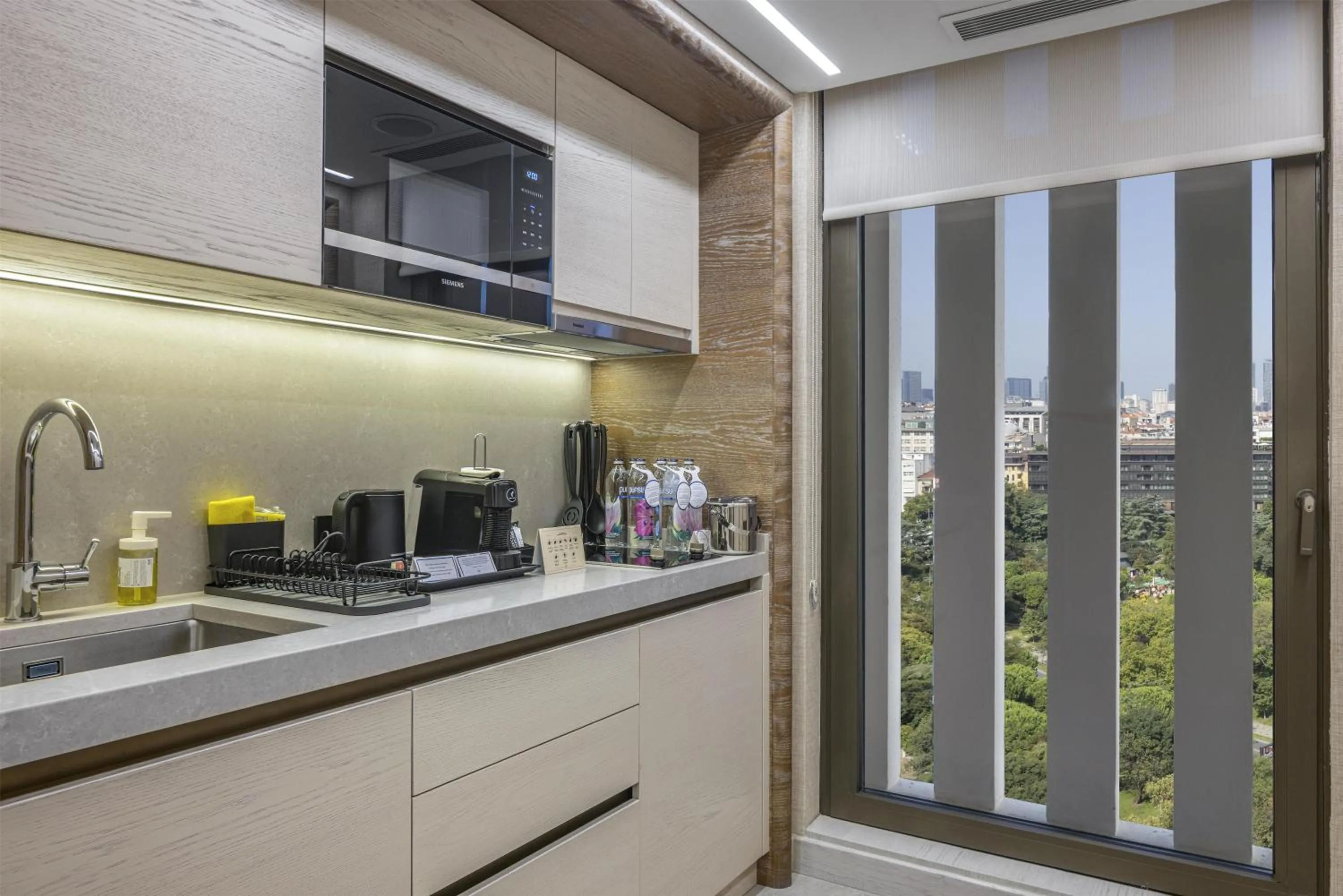 Kitchen or kitchenette in Hilton Istanbul Bosphorus