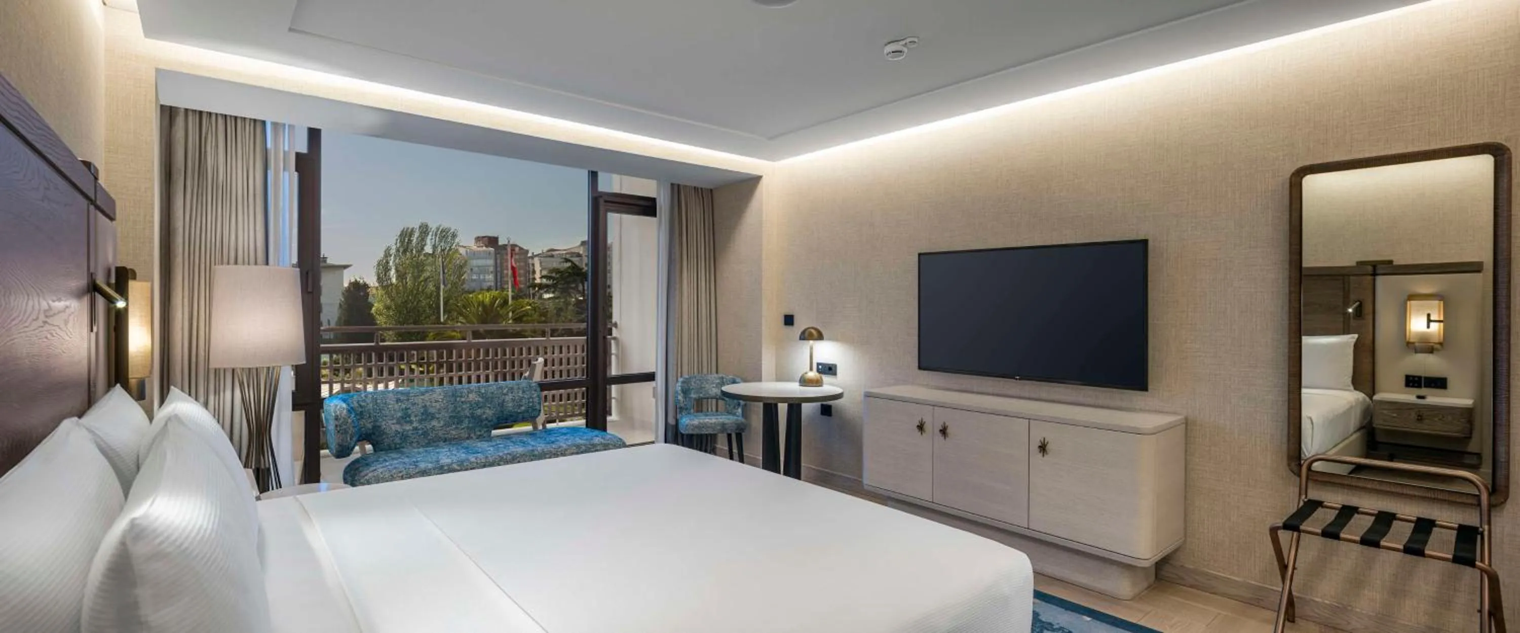 Bed in Hilton Istanbul Bosphorus