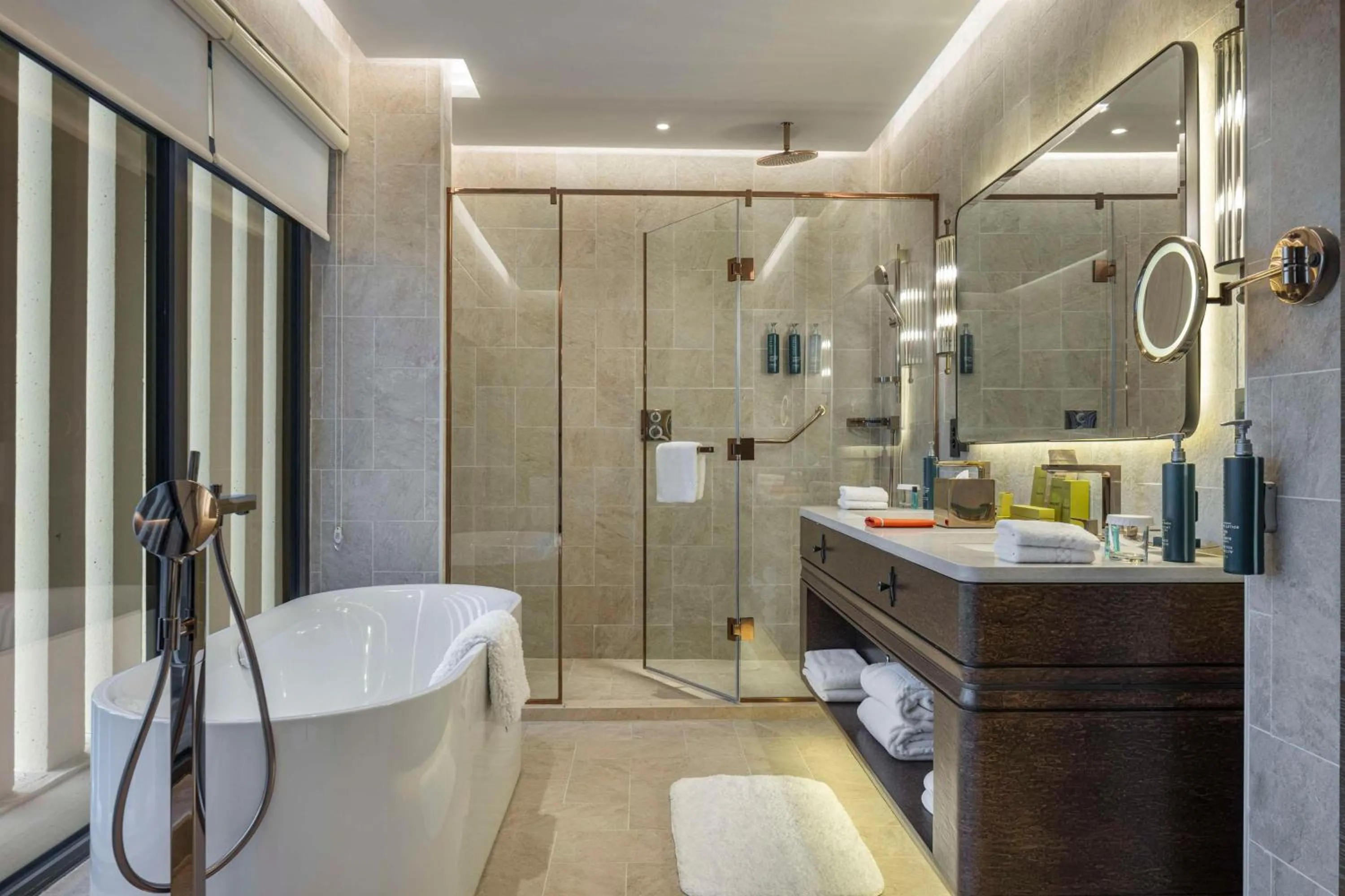 Bathroom in Hilton Istanbul Bosphorus