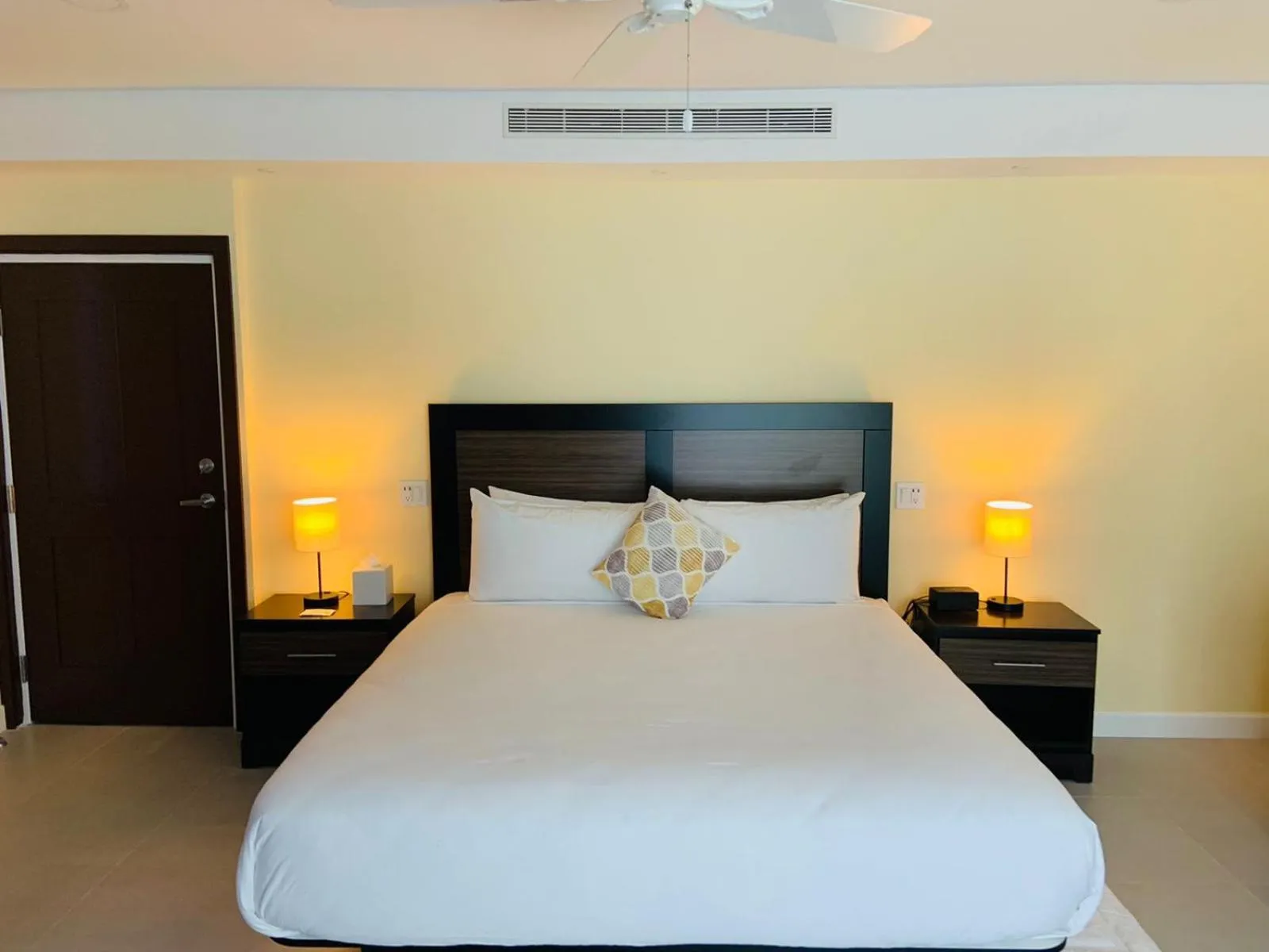 Bedroom, Bed in The New View Inn