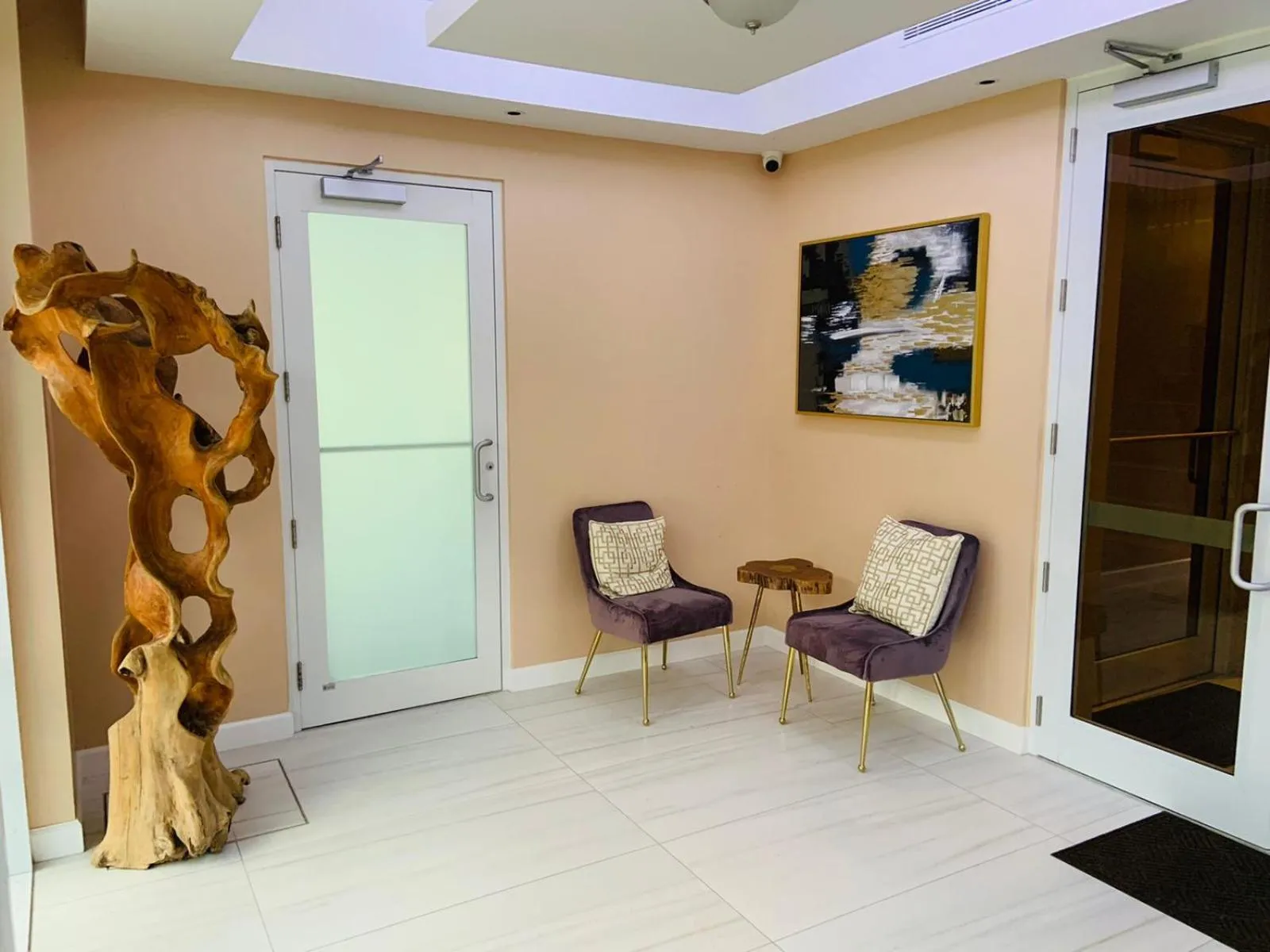 Lobby or reception in The New View Inn