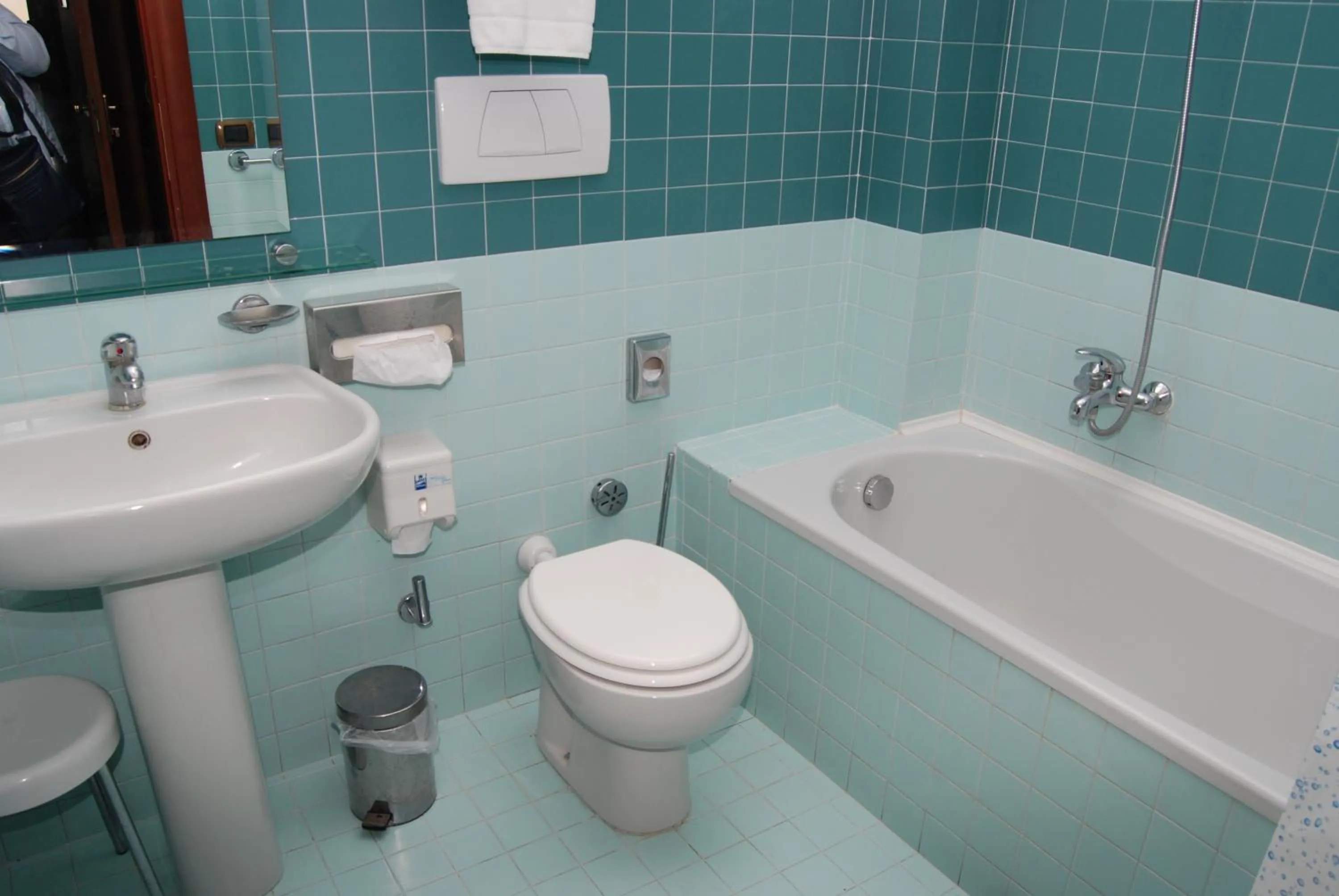 Bathroom in Europa Stabia Hotel