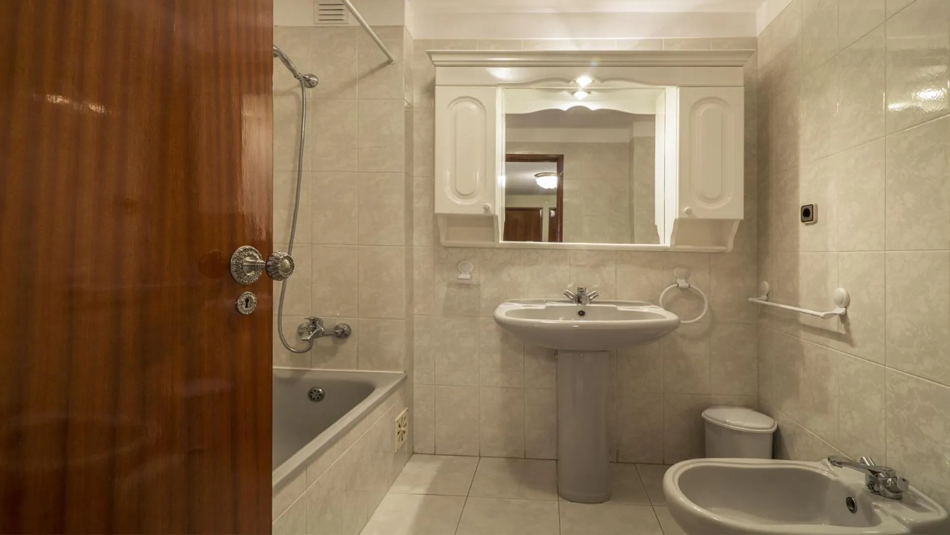 Bathroom in Apartamentos Vista Mar