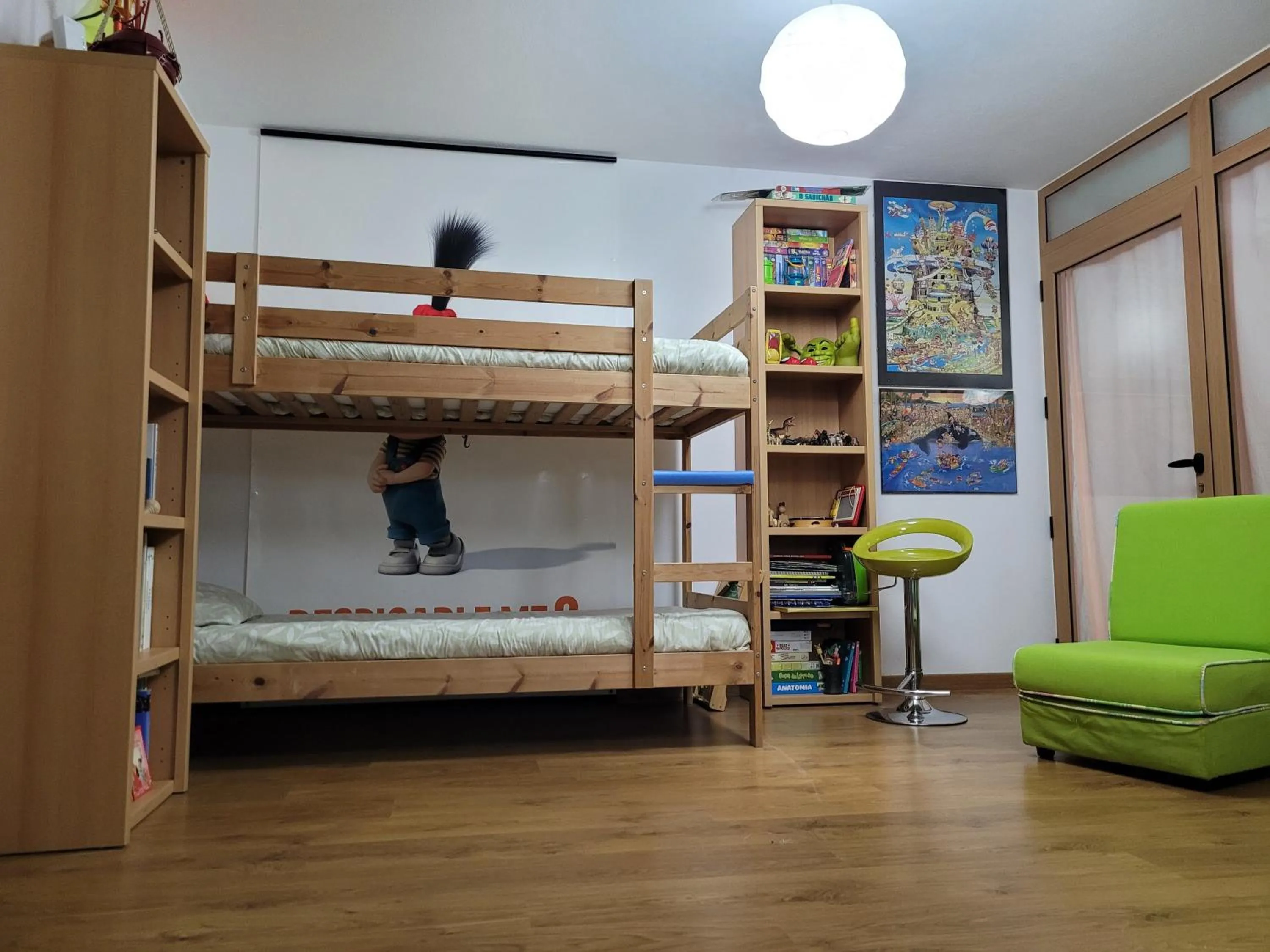 bunk bed, Bed in Coloured Studio