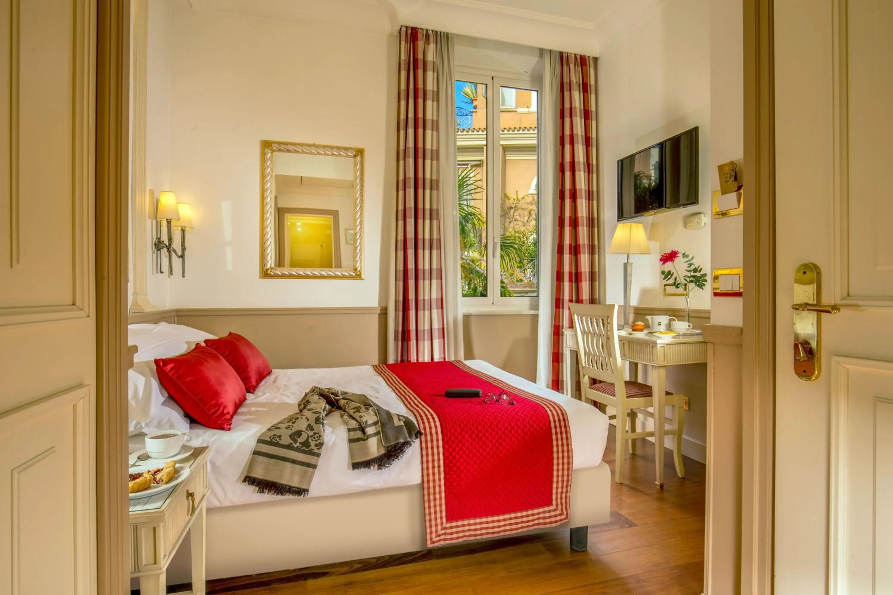 Photo of the whole room, Bed in Hotel Villa Glori