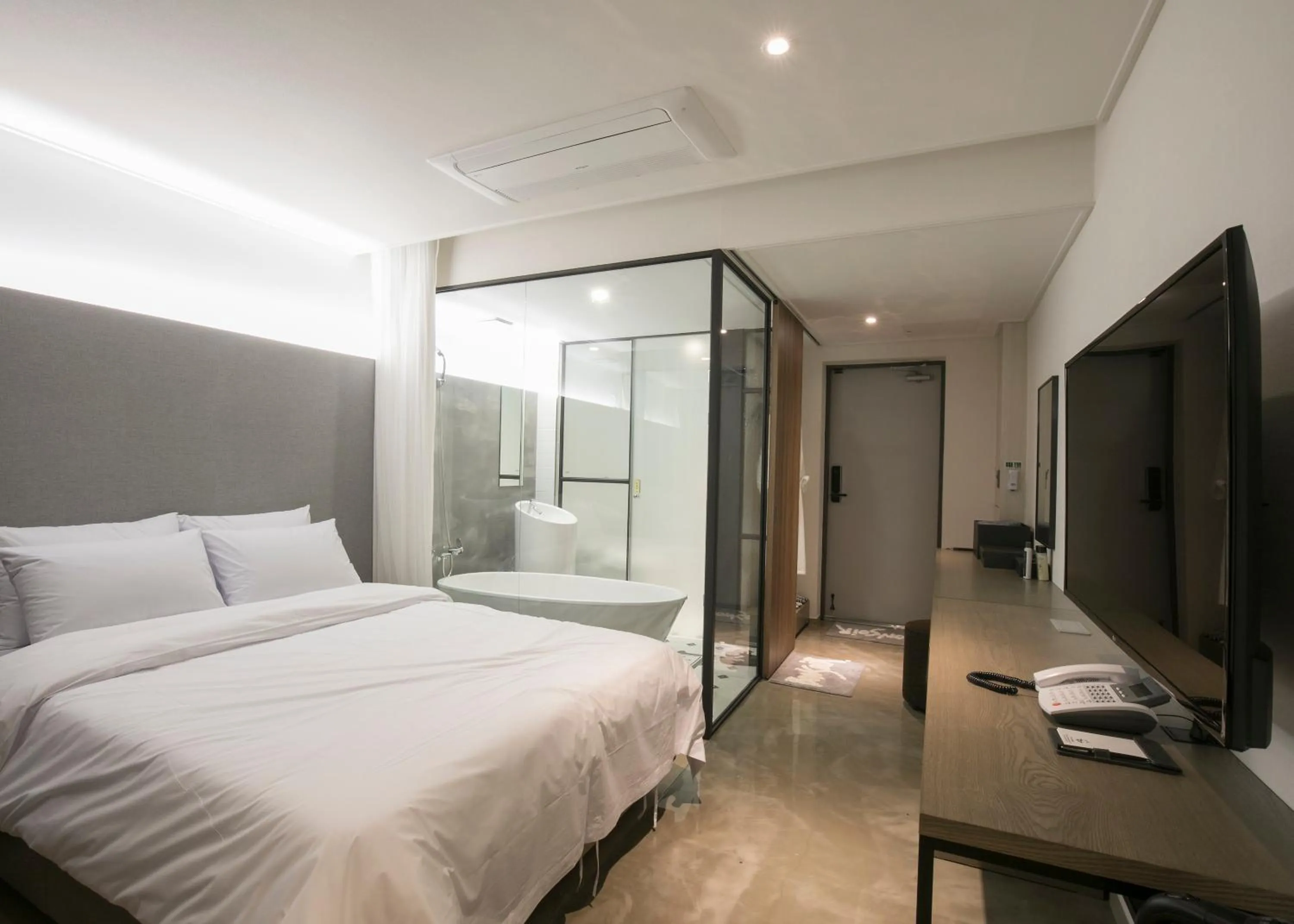 Bed in Hotel Wolmido