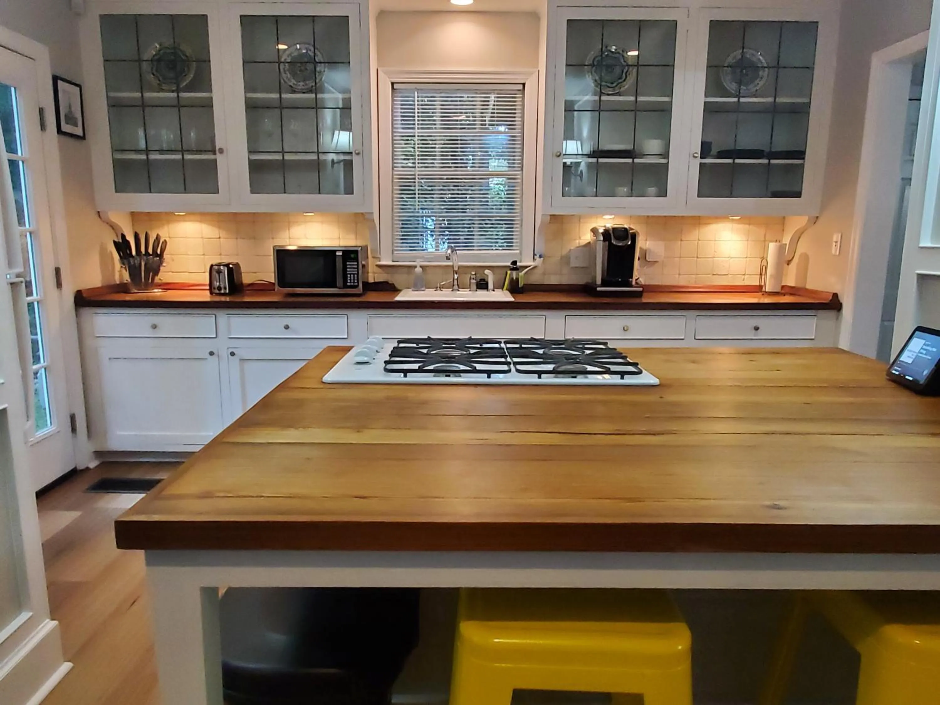 Coffee/tea facilities in Cheerful 2 BR Near Colleges, Downtown, Attractions